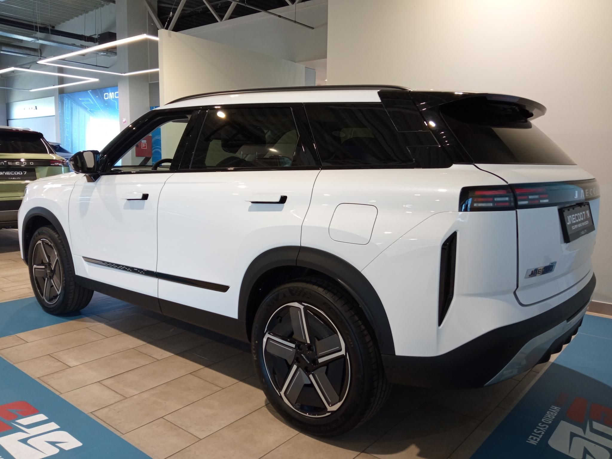 JAECOO JAECOO 7 J7 1.5 TGDI PHEV Exclusive DHT Készletről! Több színben! Akár 1.99 %-os kamat! 7 év vagy 150 000 km garancia! - 4. kép