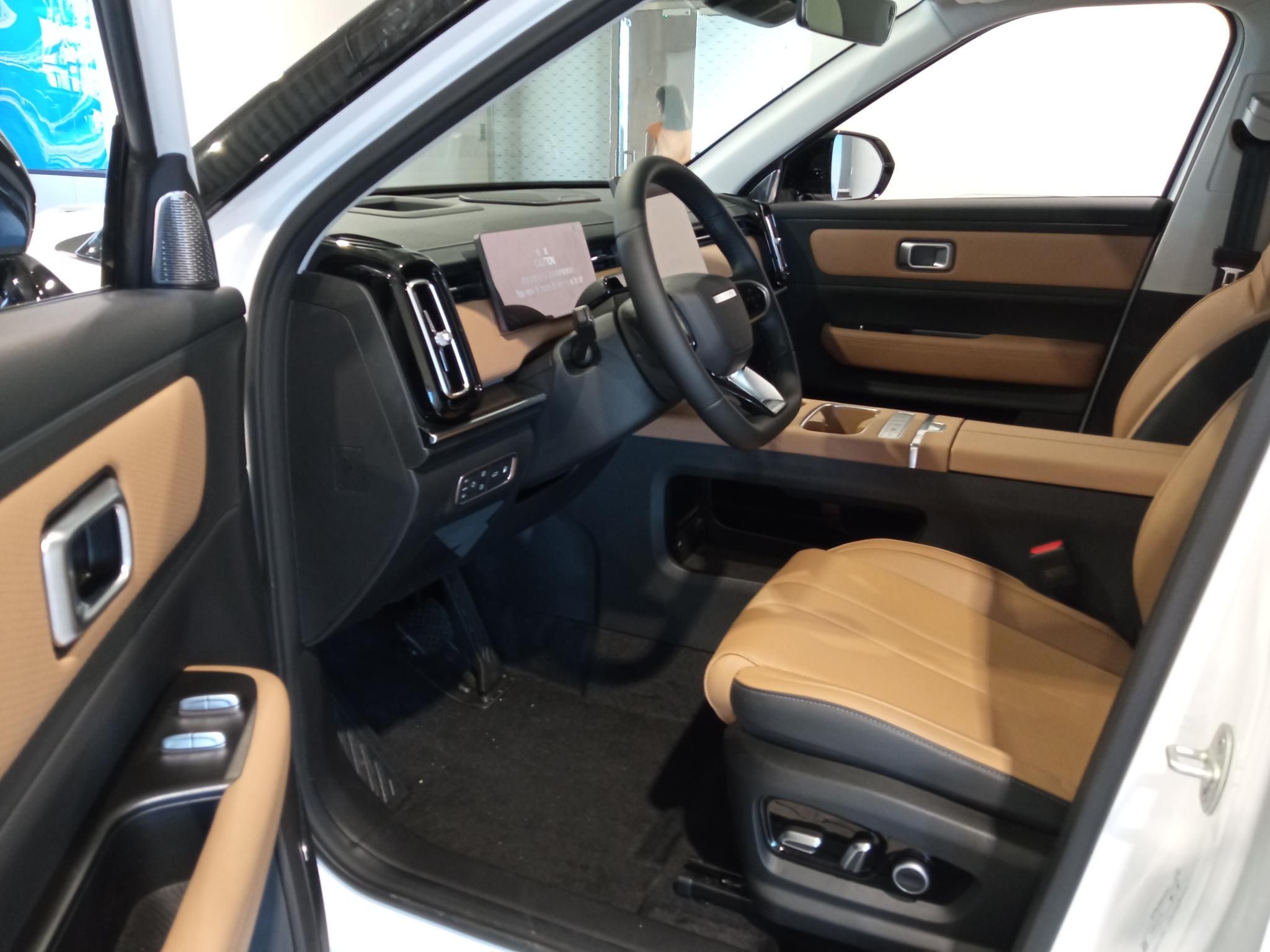 JAECOO JAECOO 7 J7 1.5 TGDI PHEV Exclusive DHT Készletről! Több színben! Akár 1.99 %-os kamat! 7 év vagy 150 000 km garancia! - 9. kép