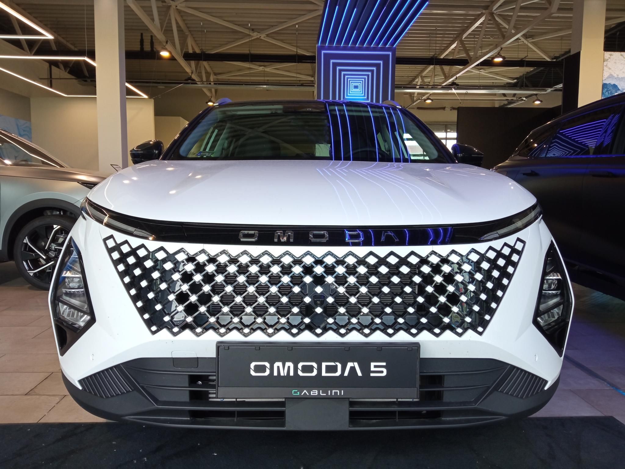 OMODA OMODA 5 1.5 TGDI SHS-H Premium DHT HEV! Akár 1.99 %-os kamat! 7 év vagy 150 000 km garancia! Kéttónusú fényezés! - 2. kép