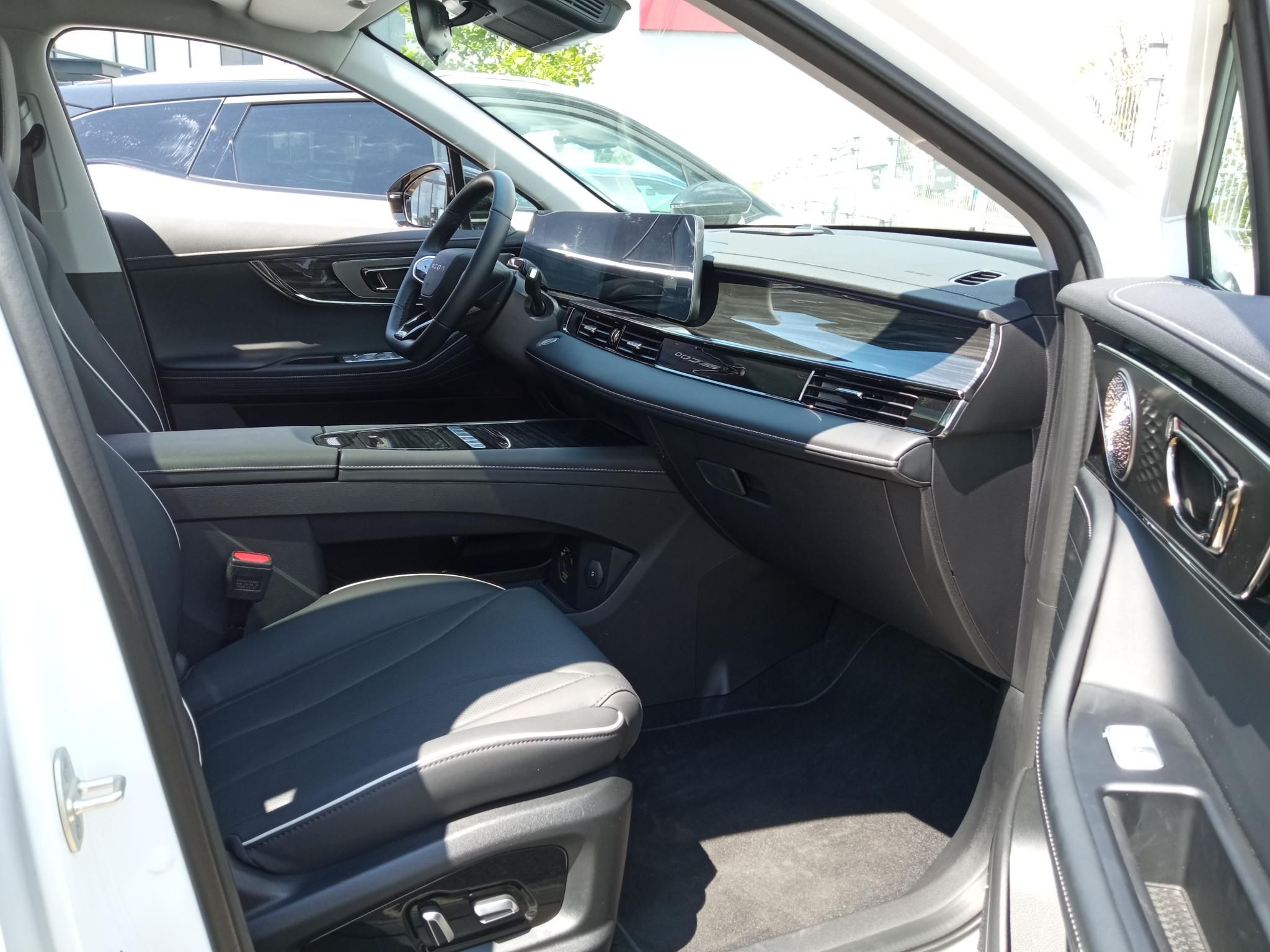OMODA OMODA 5 1.6 TGDI Premium DCT Teszt/demo autó! Téli-nyári gumiabroncs garnitúrával! - 9. kép