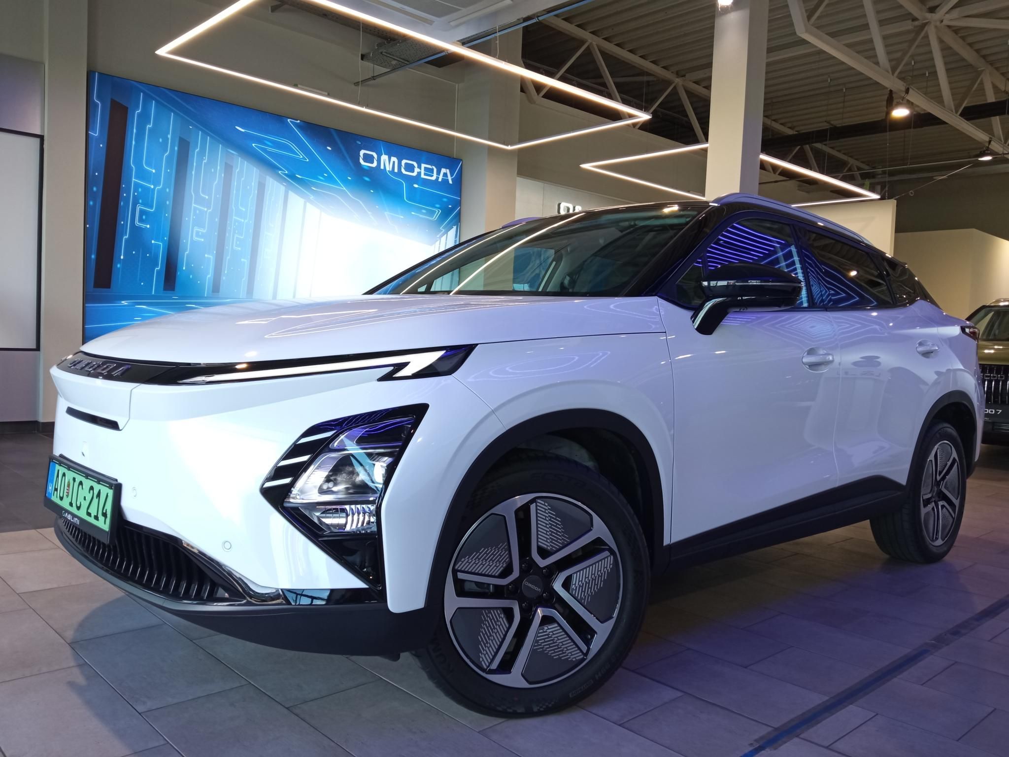 OMODA OMODA E5 5 EV Planet Earth 61 kWh (Automata) Teszt/demo autó! Téli-nyári gumiabroncs garnitúrával! - 3. kép