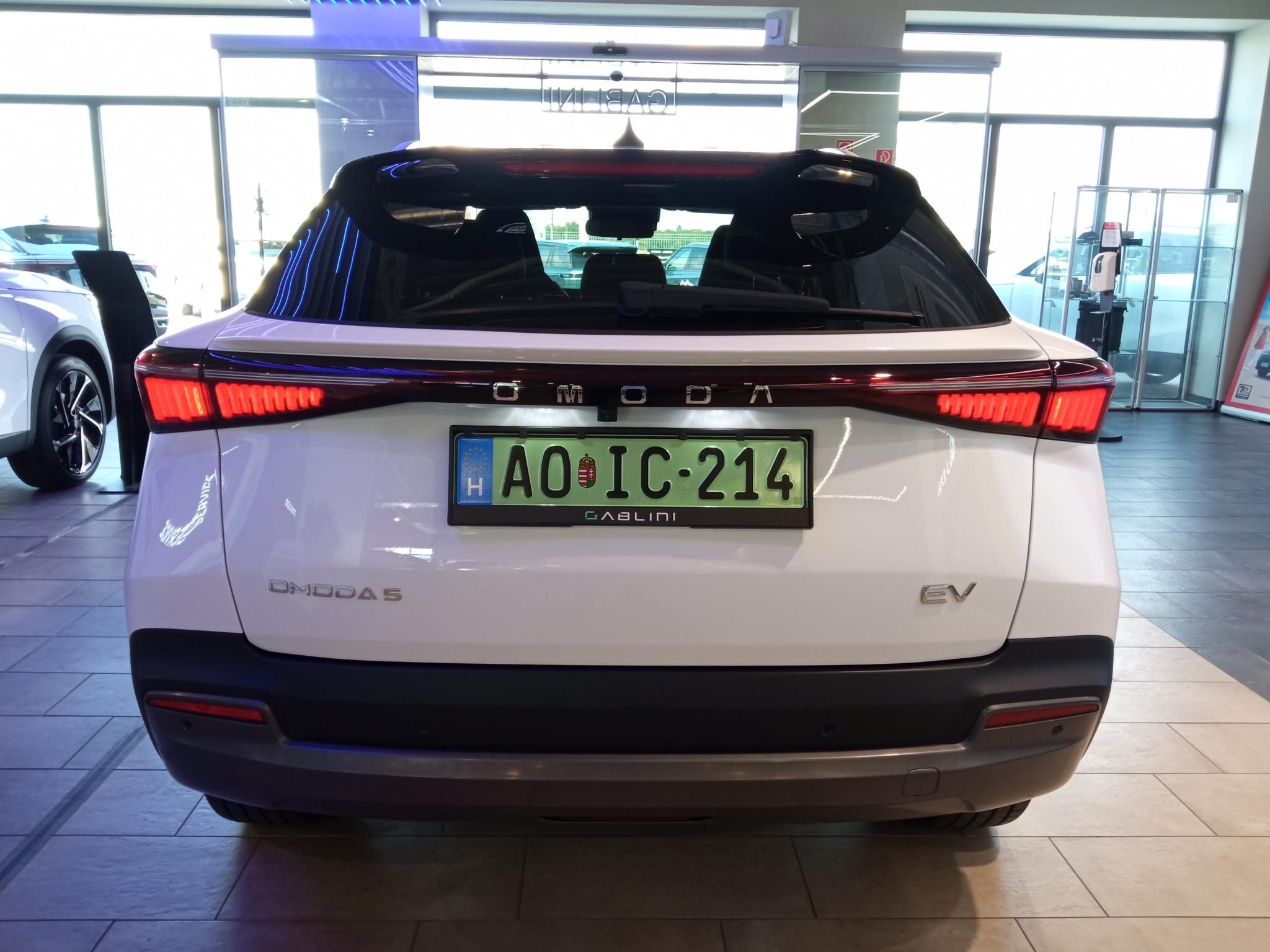 OMODA OMODA E5 5 EV Planet Earth 61 kWh (Automata) Teszt/demo autó! Téli-nyári gumiabroncs garnitúrával! - 5. kép
