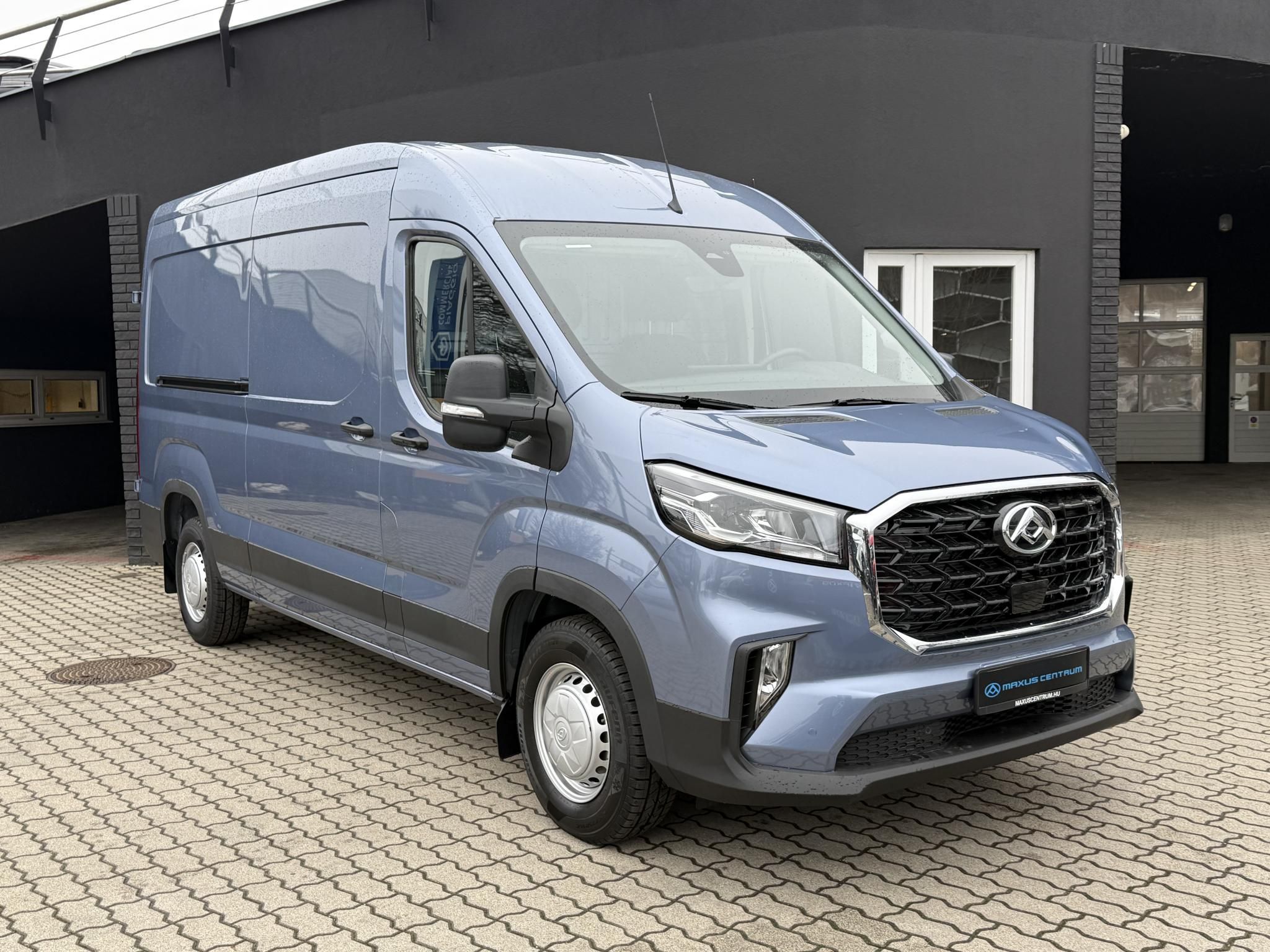 DELIVER 9 2.0 TDI L3H2 Base felszereltséggel. készletről