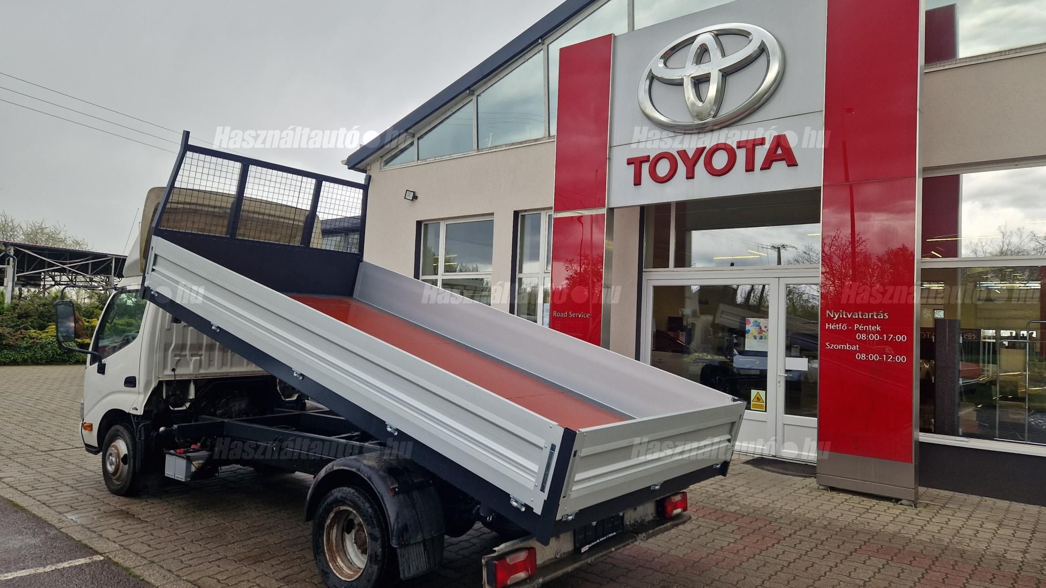 TOYOTA DYNA 3.0 D-4D 150 L3 Terra EU5