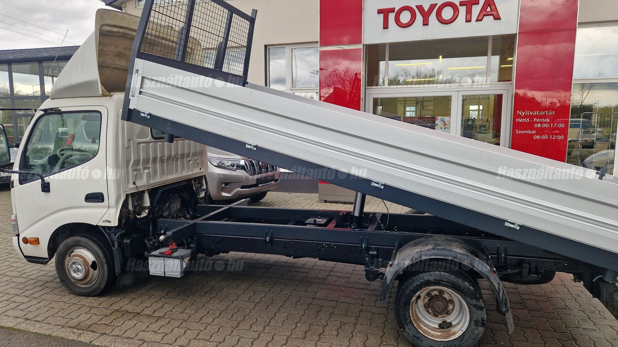 TOYOTA DYNA 3.0 D-4D 150 L3 Terra EU5