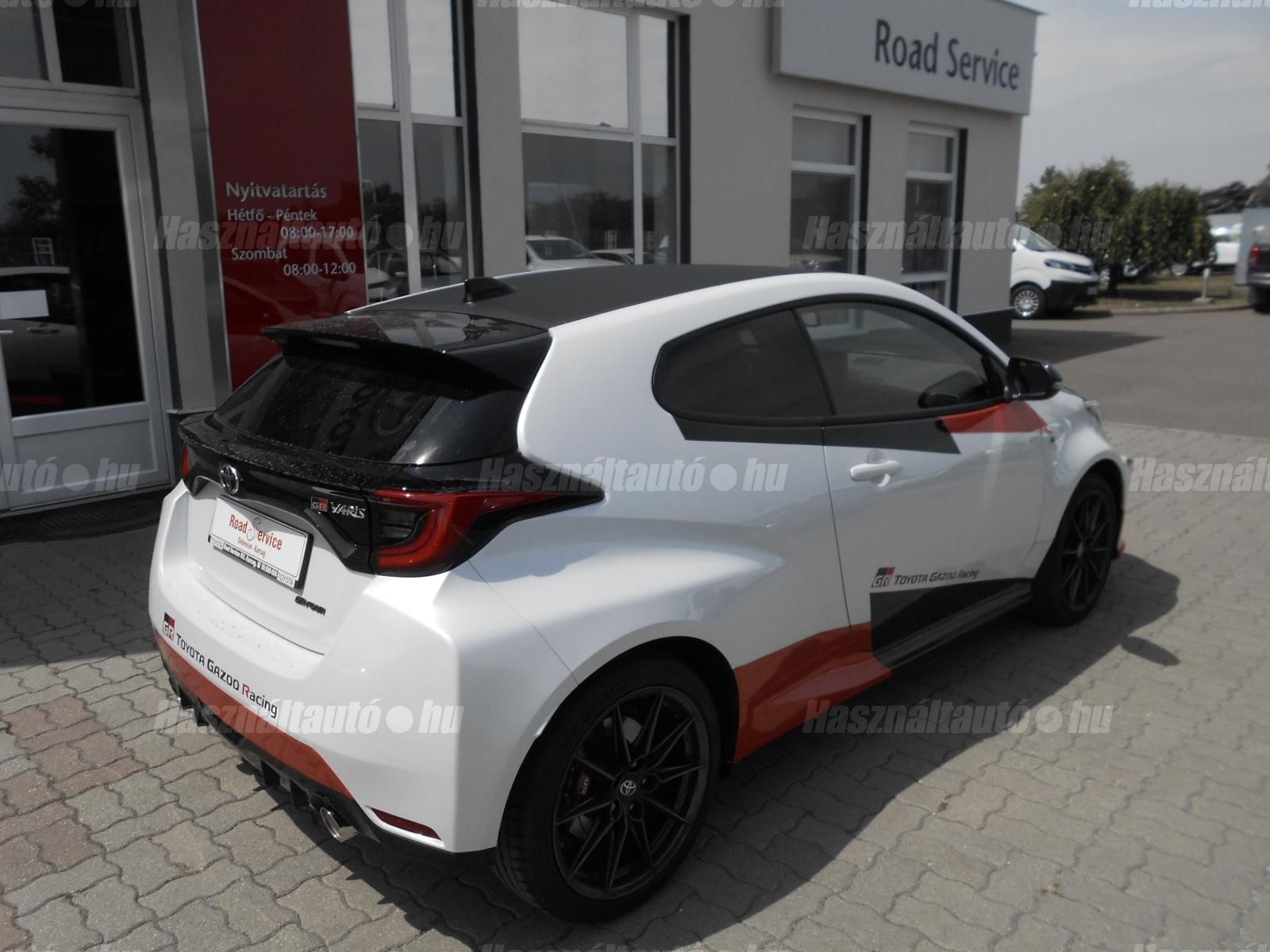 TOYOTA YARIS 1.6 VVT-i GR Sport 4WD
