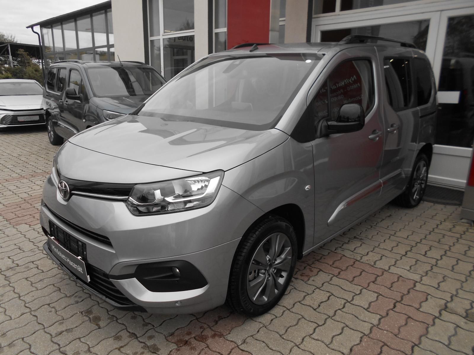 TOYOTA PROACE City Verso 1.2T Family L1H1