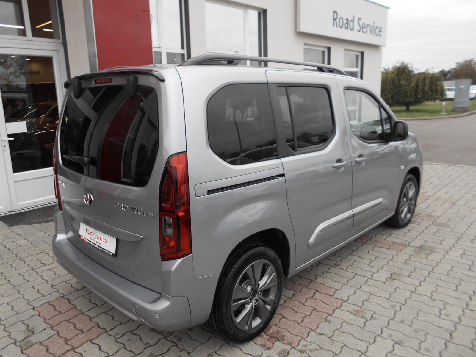 TOYOTA PROACE City Verso 1.2T Family L1H1