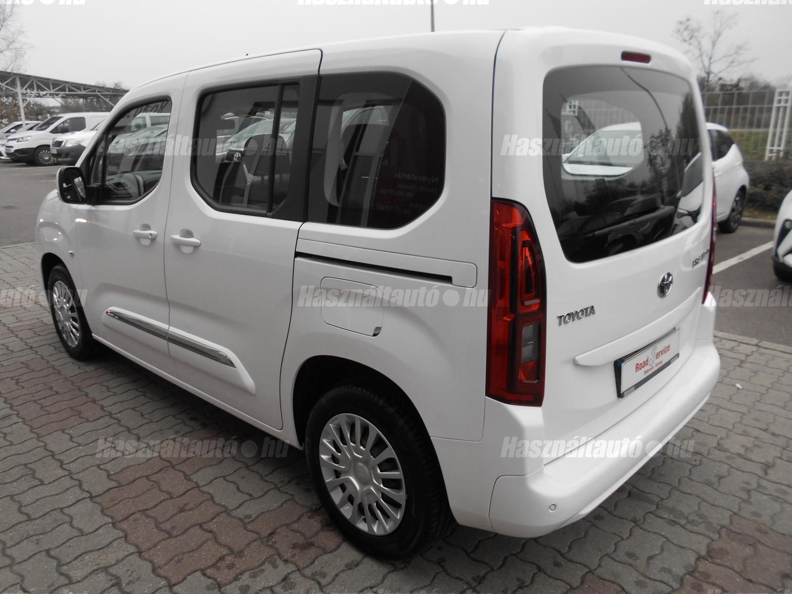 TOYOTA PROACE City Verso 1.5D Shuttle L1H1 MT5