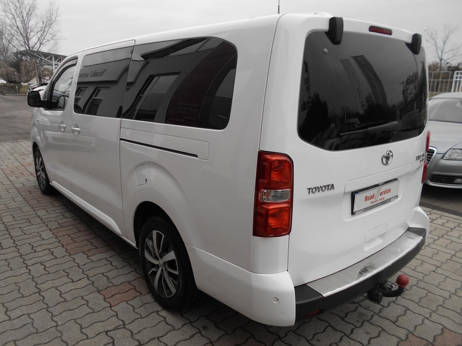 TOYOTA PROACE 2.0 D-4D Family Comfort L2H1