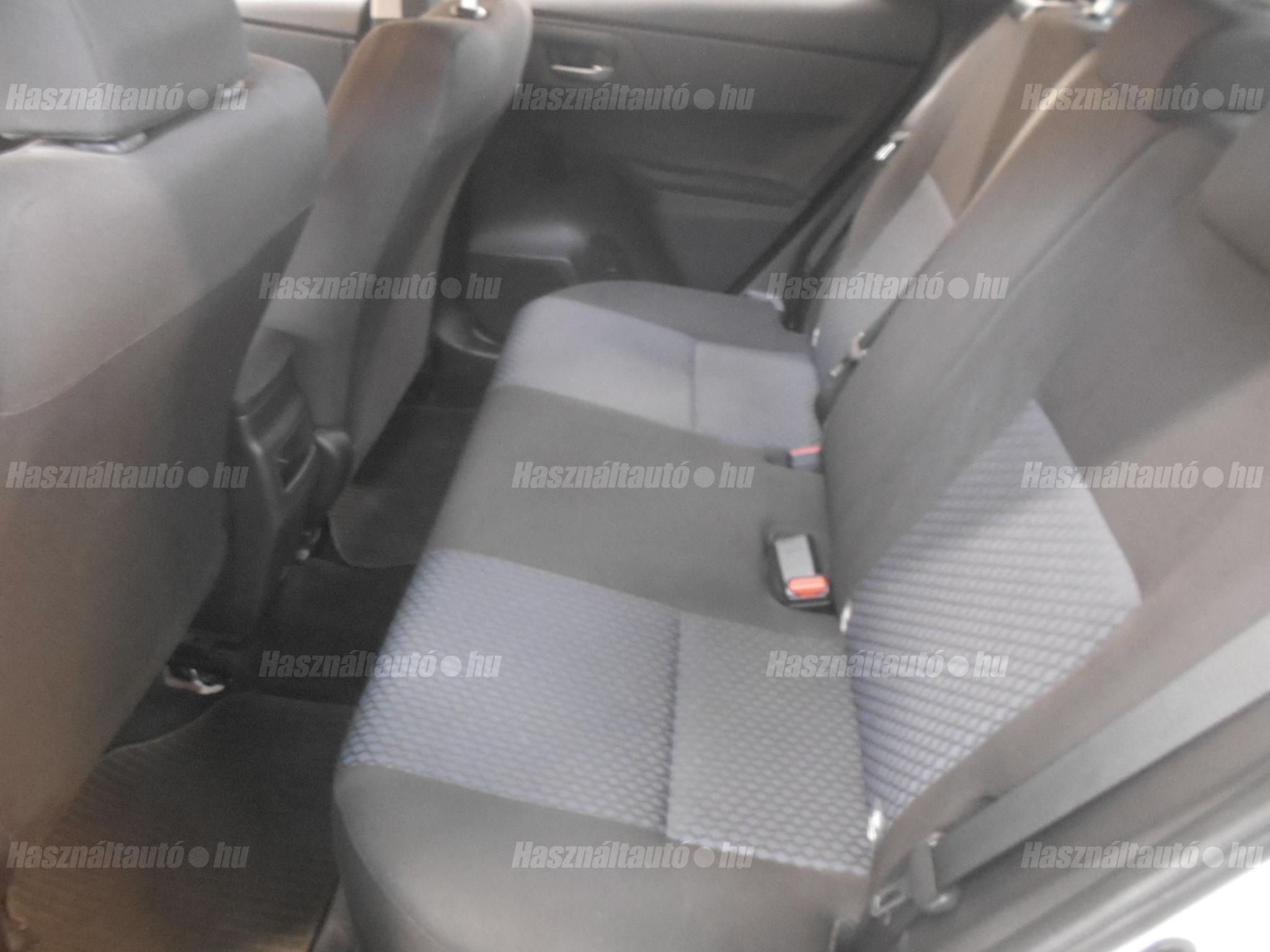 TOYOTA AURIS 1.4 D-4D Live