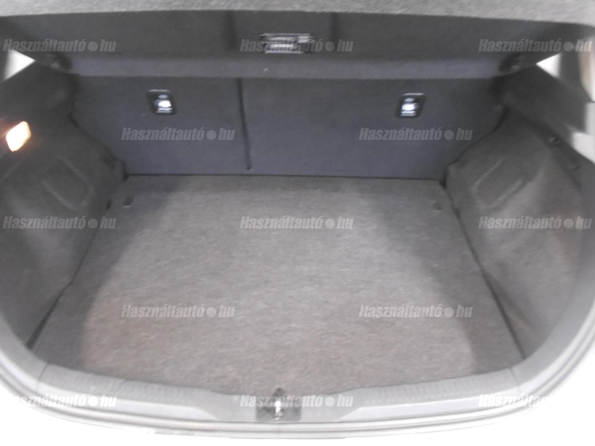 TOYOTA AURIS 1.4 D-4D Live