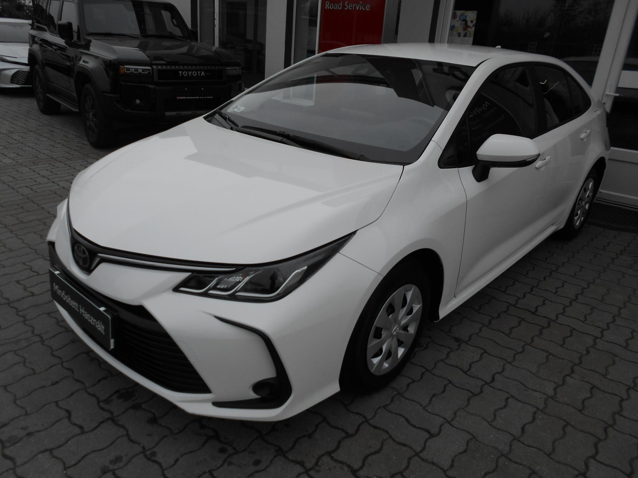 TOYOTA COROLLA Sedan 1.5 Active