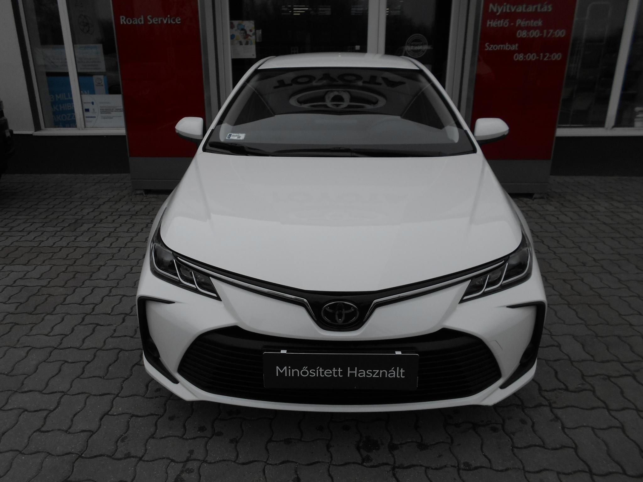 TOYOTA COROLLA Sedan 1.5 Active