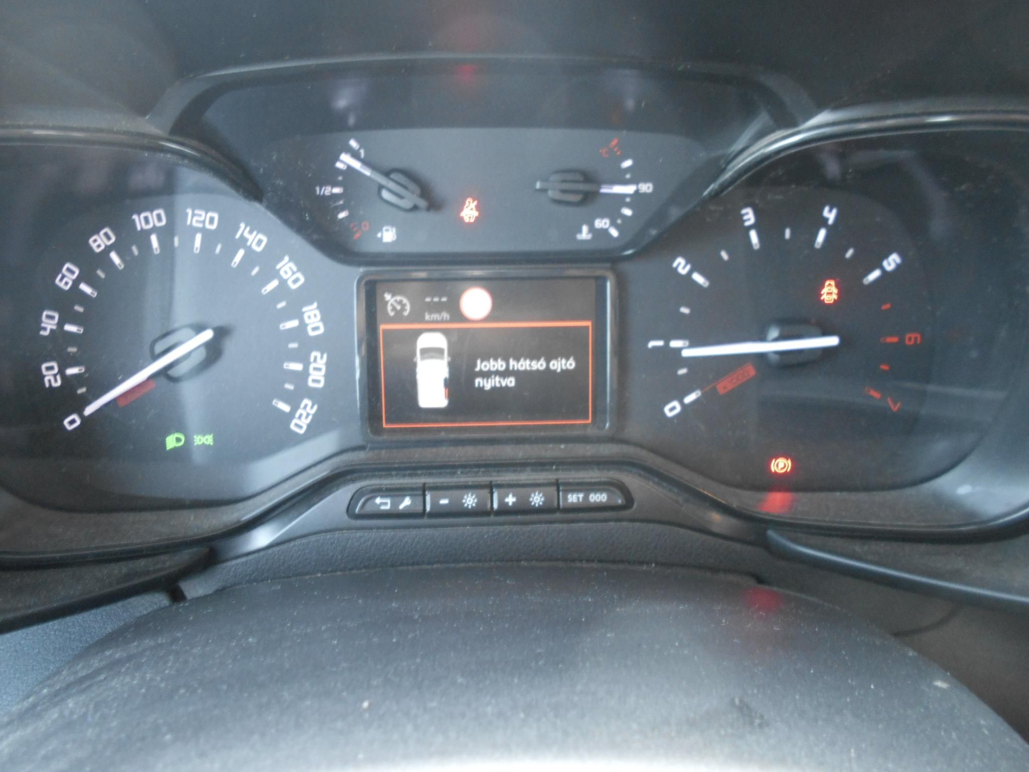 TOYOTA PROACE City Verso 1.2T Shuttle L2H1 [7 személy]