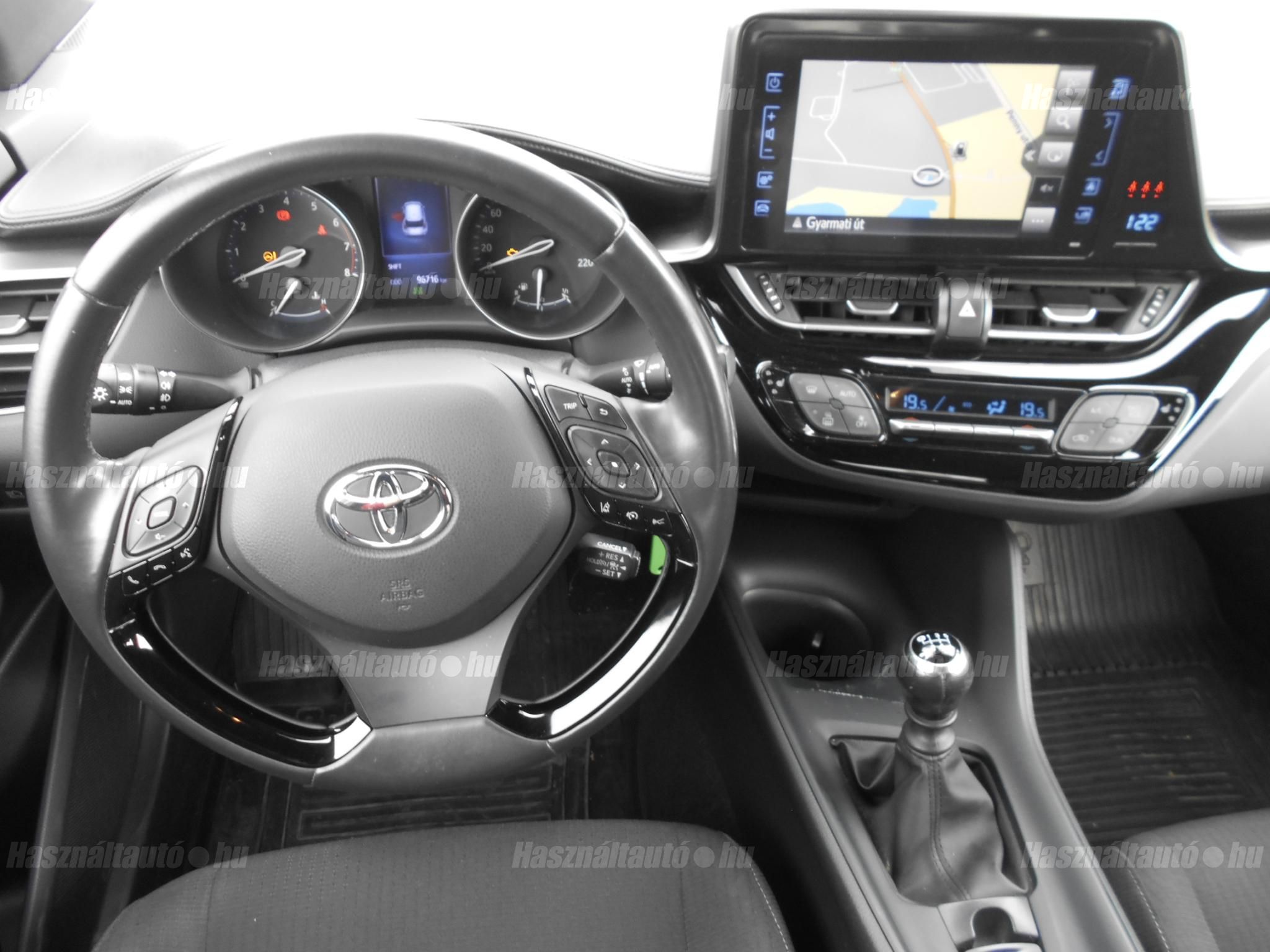 TOYOTA C-HR 1.2T Active (ülésfűtéssel)