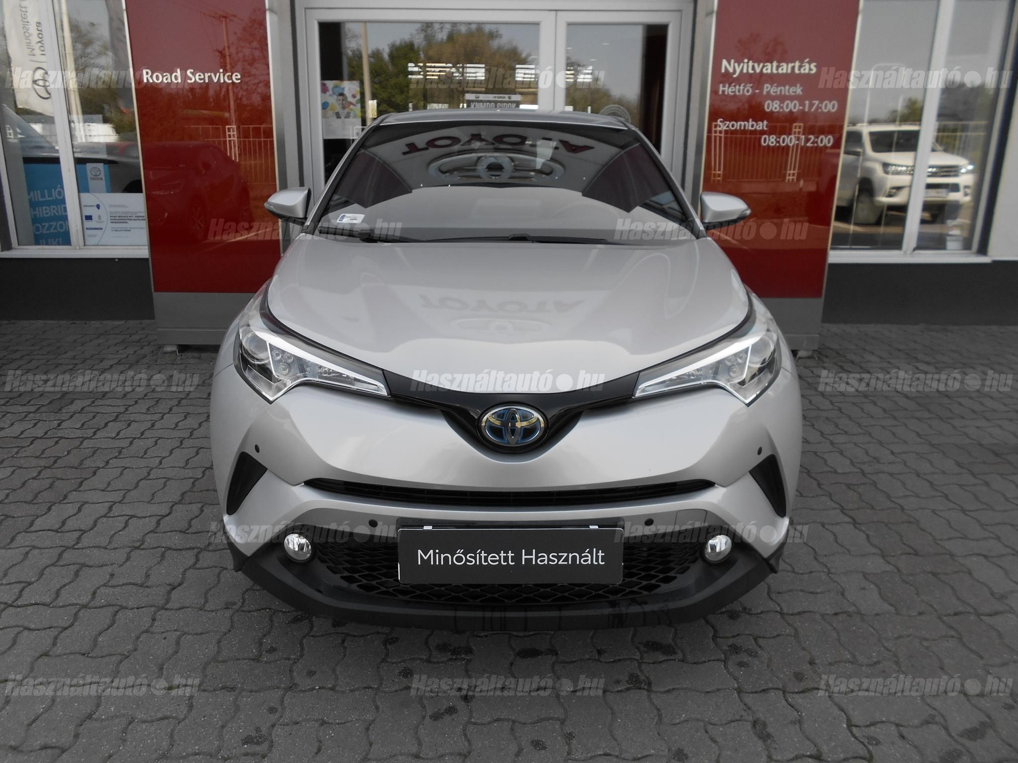 TOYOTA C-HR 1.8 Hybrid Active (ülésfűtéssel) e-CVT