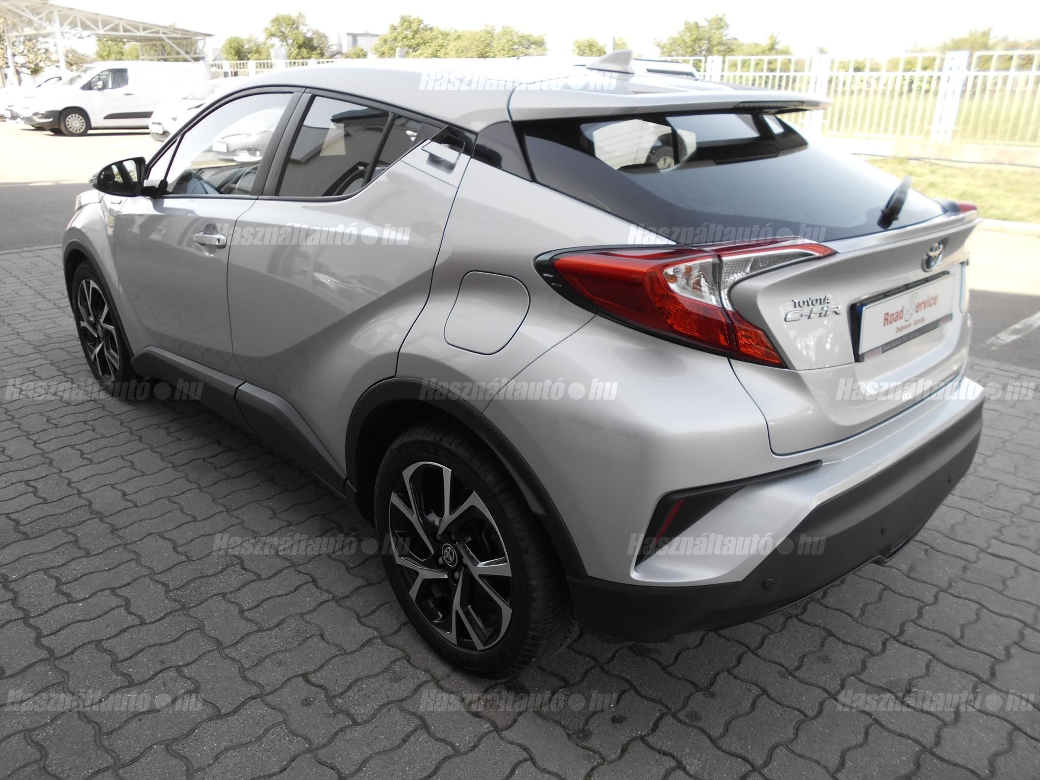 TOYOTA C-HR 1.8 Hybrid Active (ülésfűtéssel) e-CVT