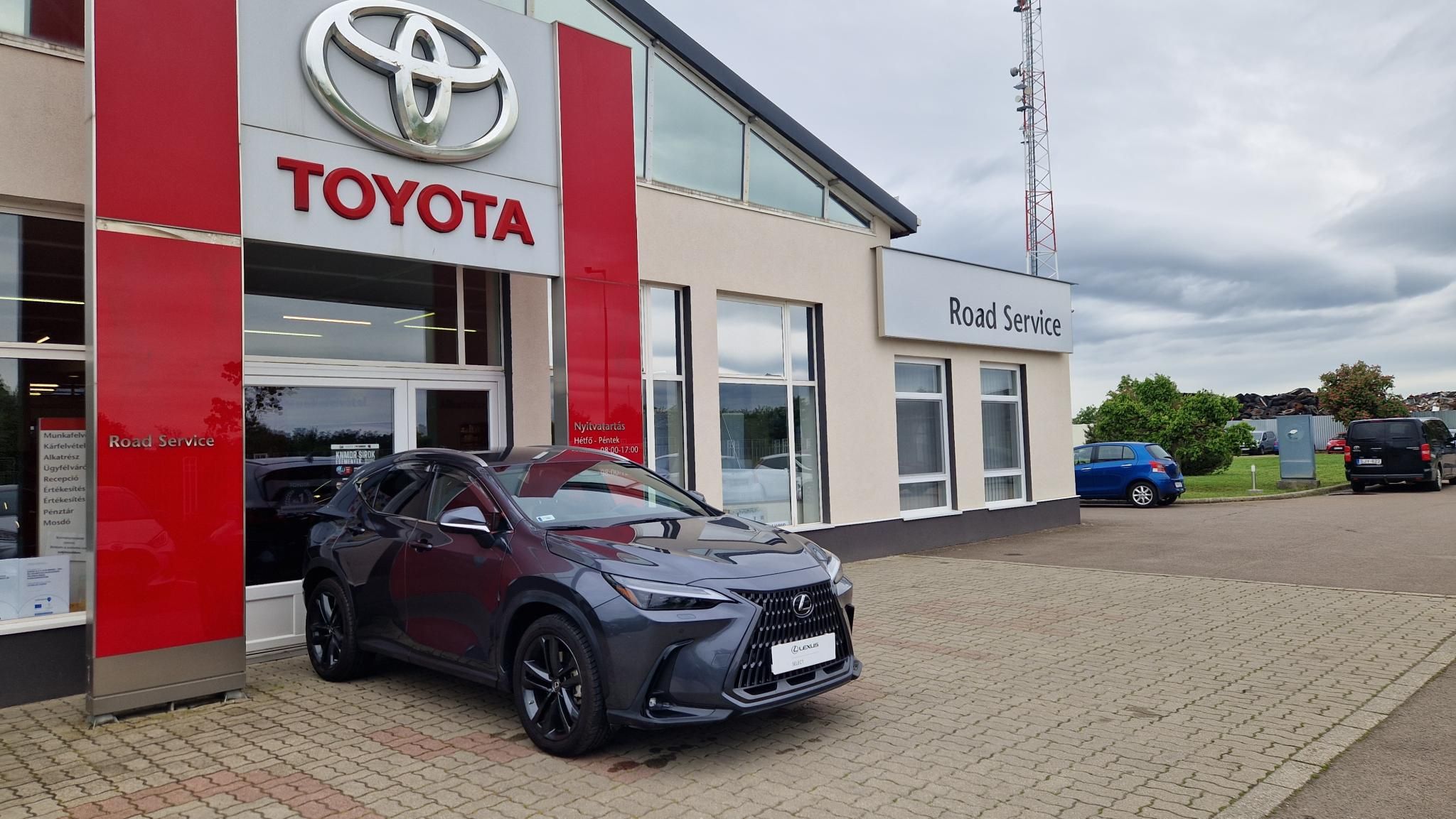 LEXUS NX 450h+ Prestige Top CVT