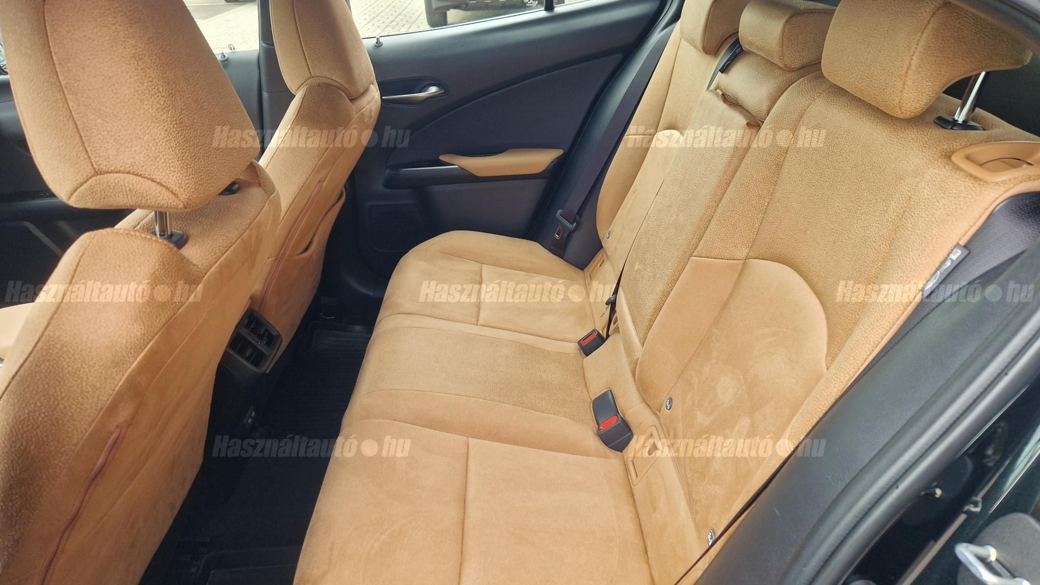 LEXUS UX 300h Elegance e-CVT