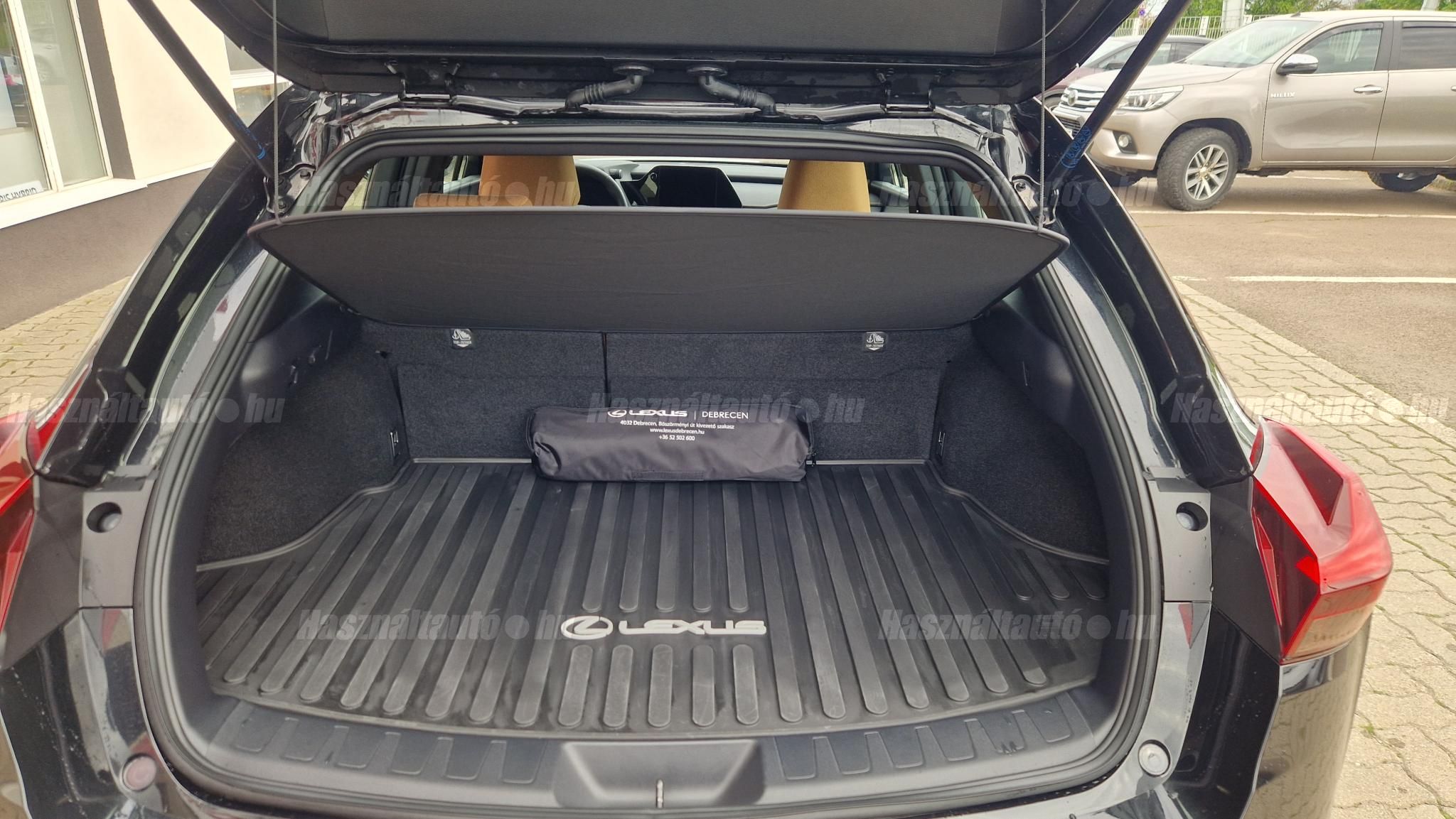 LEXUS UX 300h Elegance e-CVT
