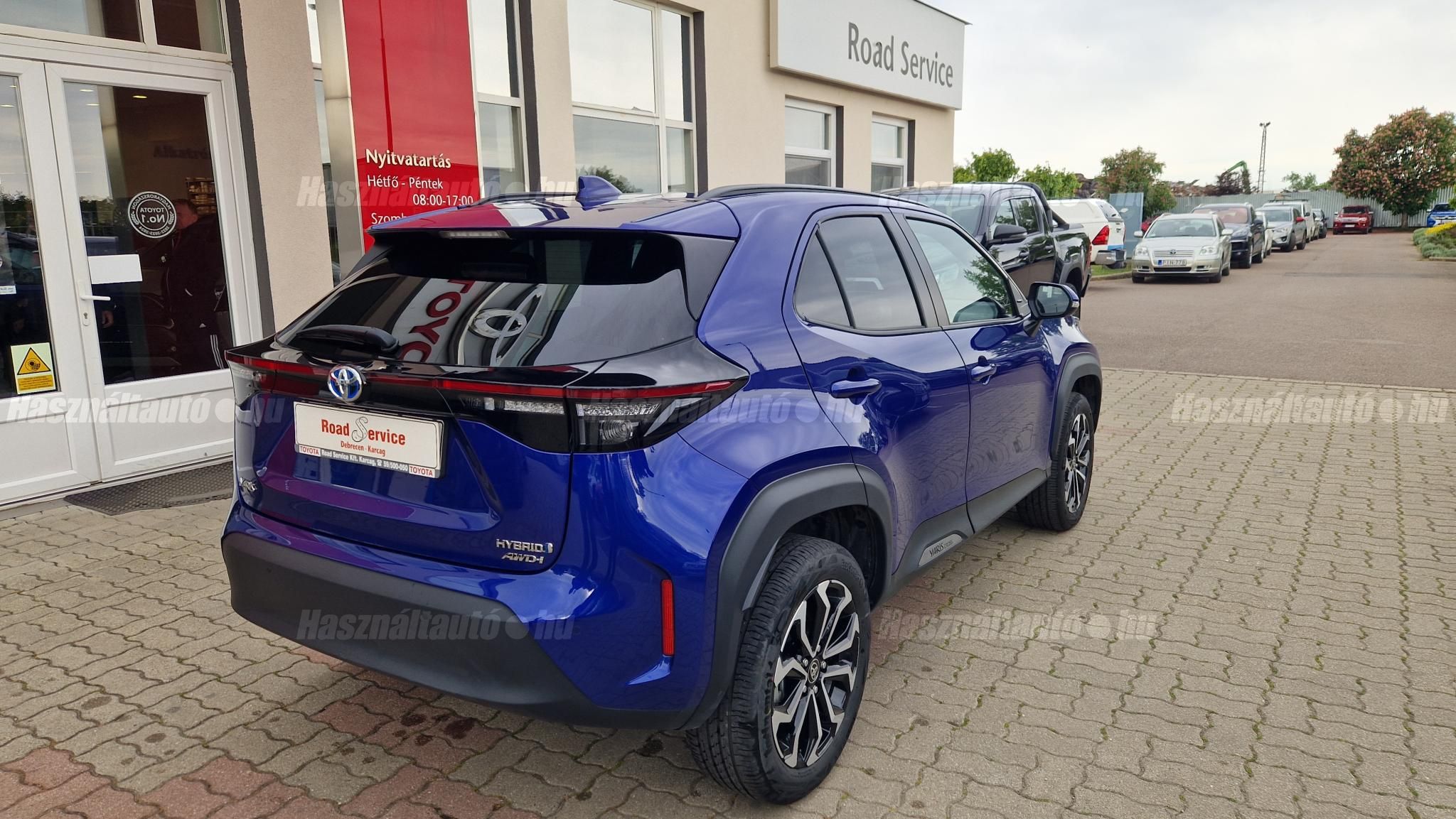 TOYOTA YARIS CROSS 1.5 Hybrid Comfort Style Tech AWD e-CVT