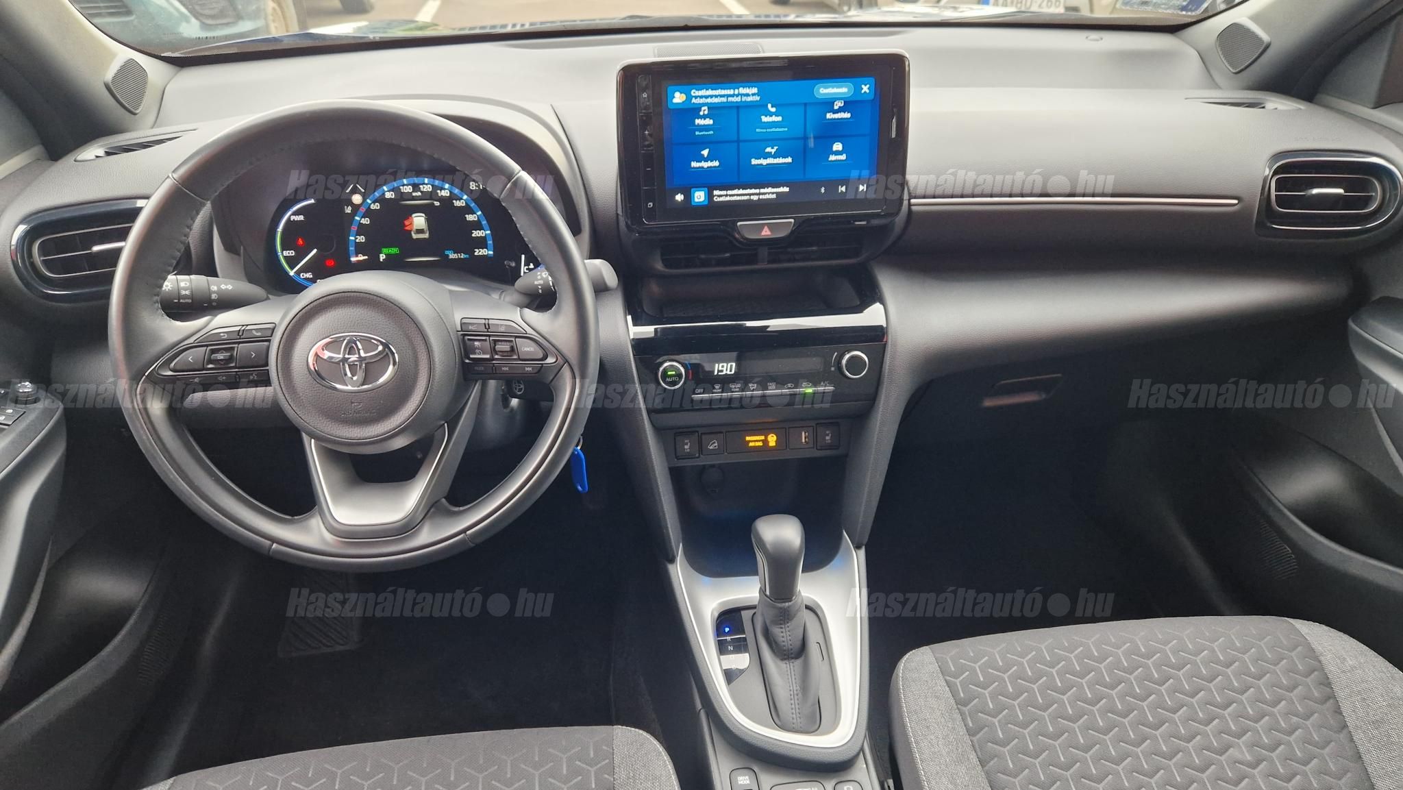 TOYOTA YARIS CROSS 1.5 Hybrid Comfort Style Tech AWD e-CVT