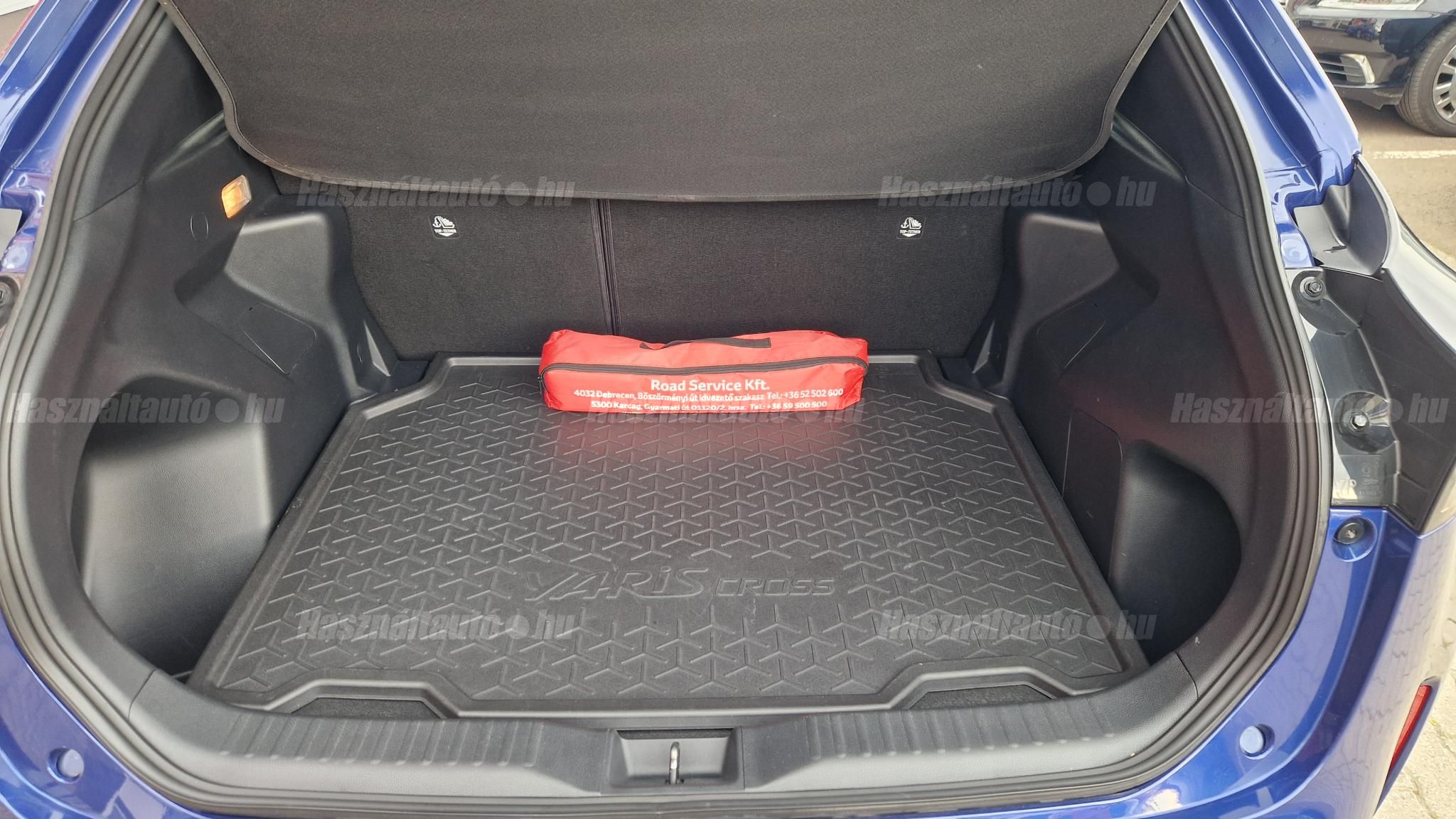 TOYOTA YARIS CROSS 1.5 Hybrid Comfort Style Tech AWD e-CVT