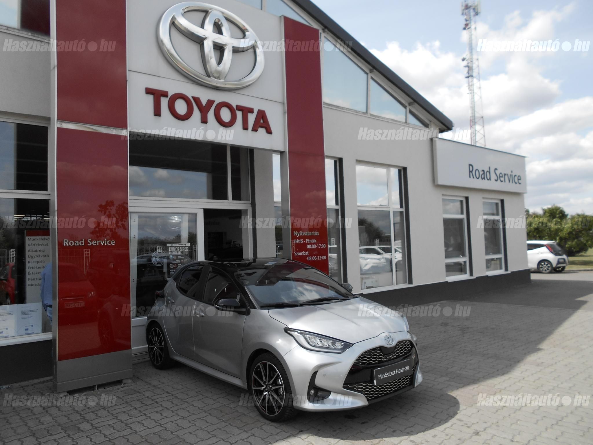TOYOTA YARIS 1.5 Hybrid GR Sport e-CVT