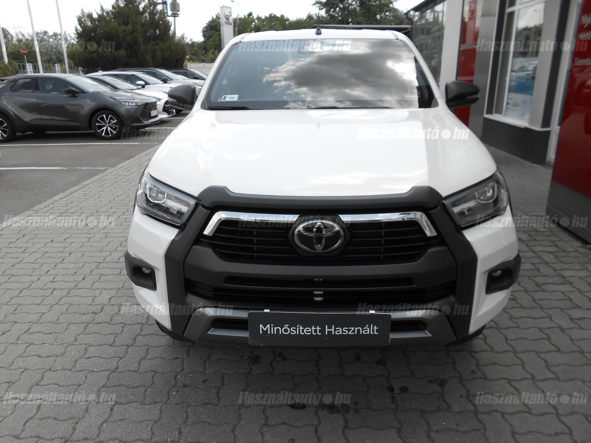 TOYOTA HI LUX Hilux 2.8 D-4D 4x4 Double Invincible (Automata)