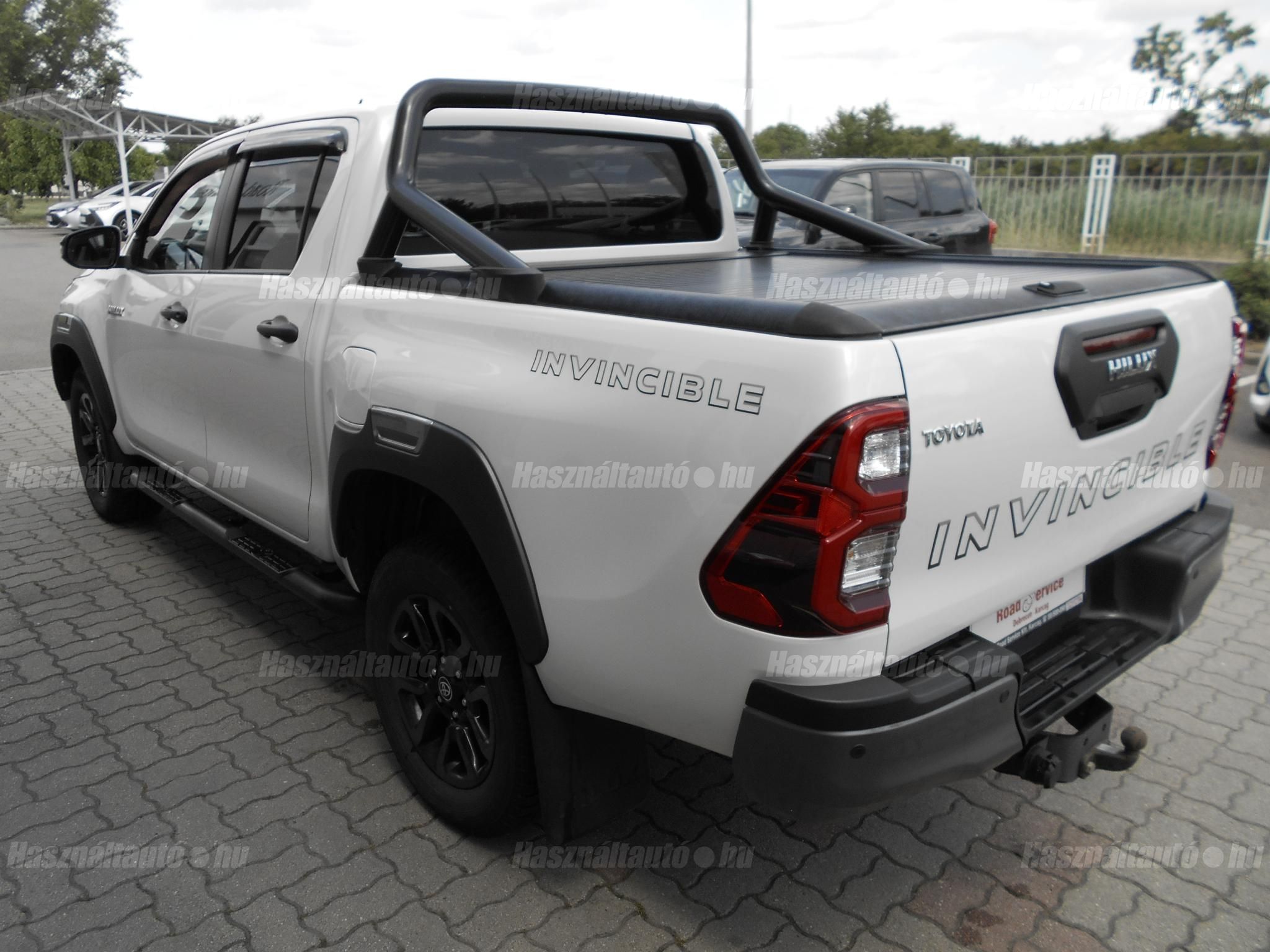 TOYOTA HI LUX Hilux 2.8 D-4D 4x4 Double Invincible (Automata)