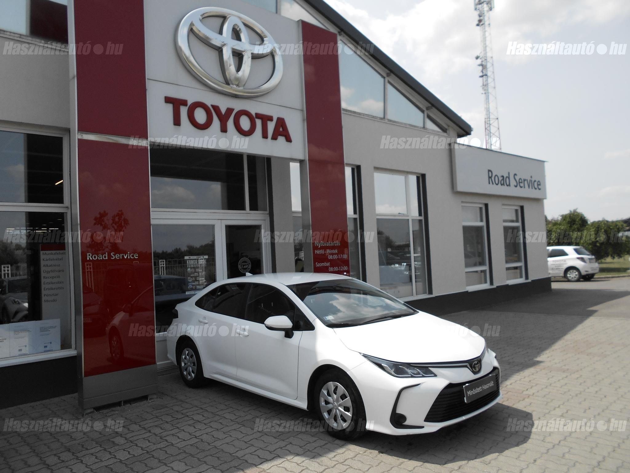 TOYOTA COROLLA Sedan 1.5 Active
