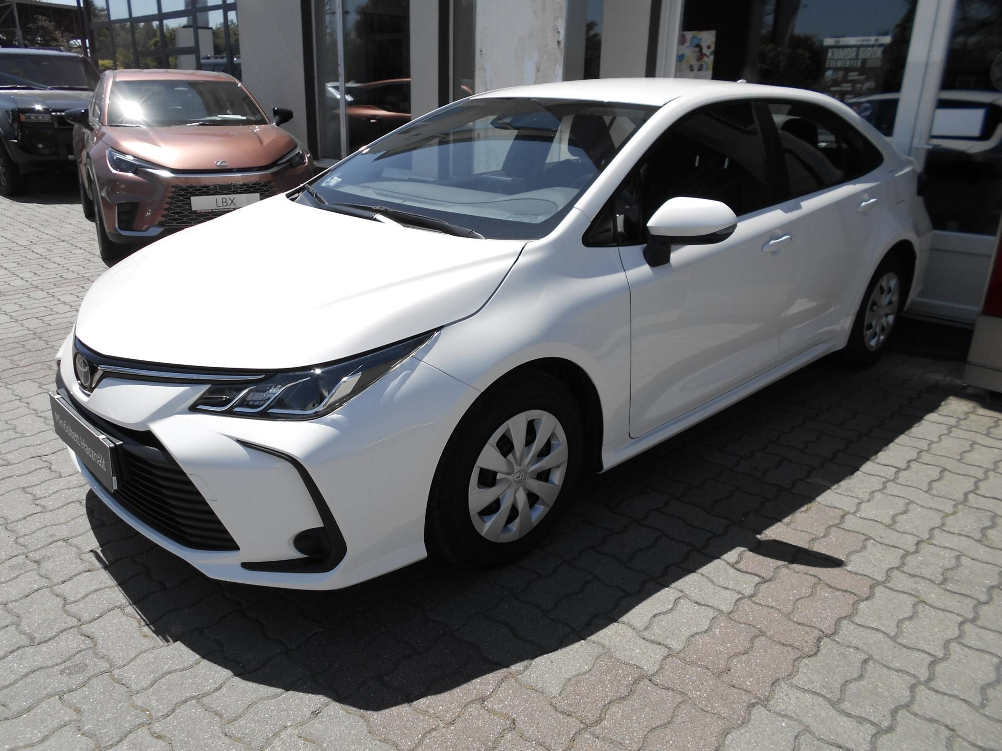 TOYOTA COROLLA Sedan 1.5 Active