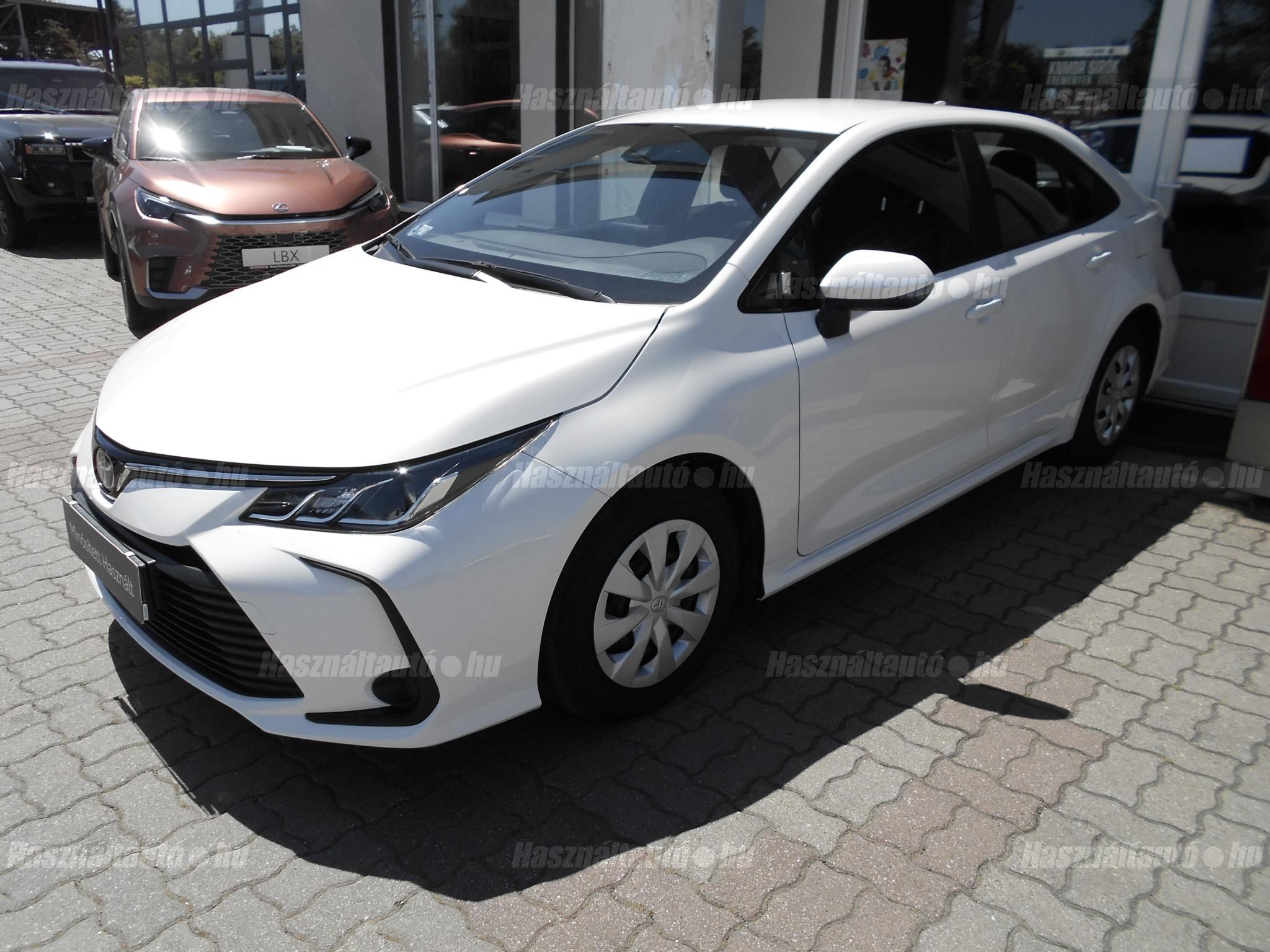 TOYOTA COROLLA Sedan 1.5 Active