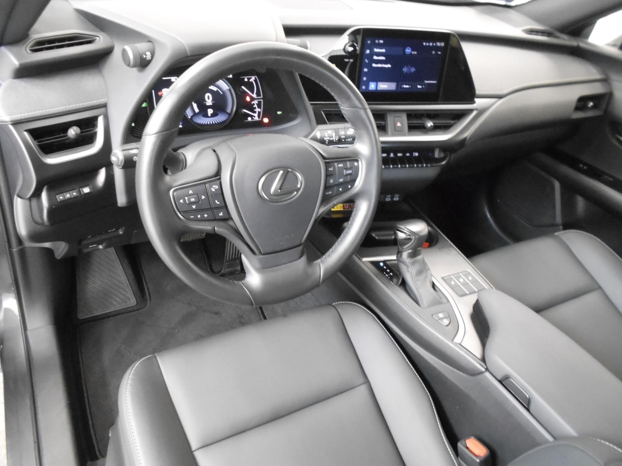 LEXUS UX 250h F Sport Design CVT