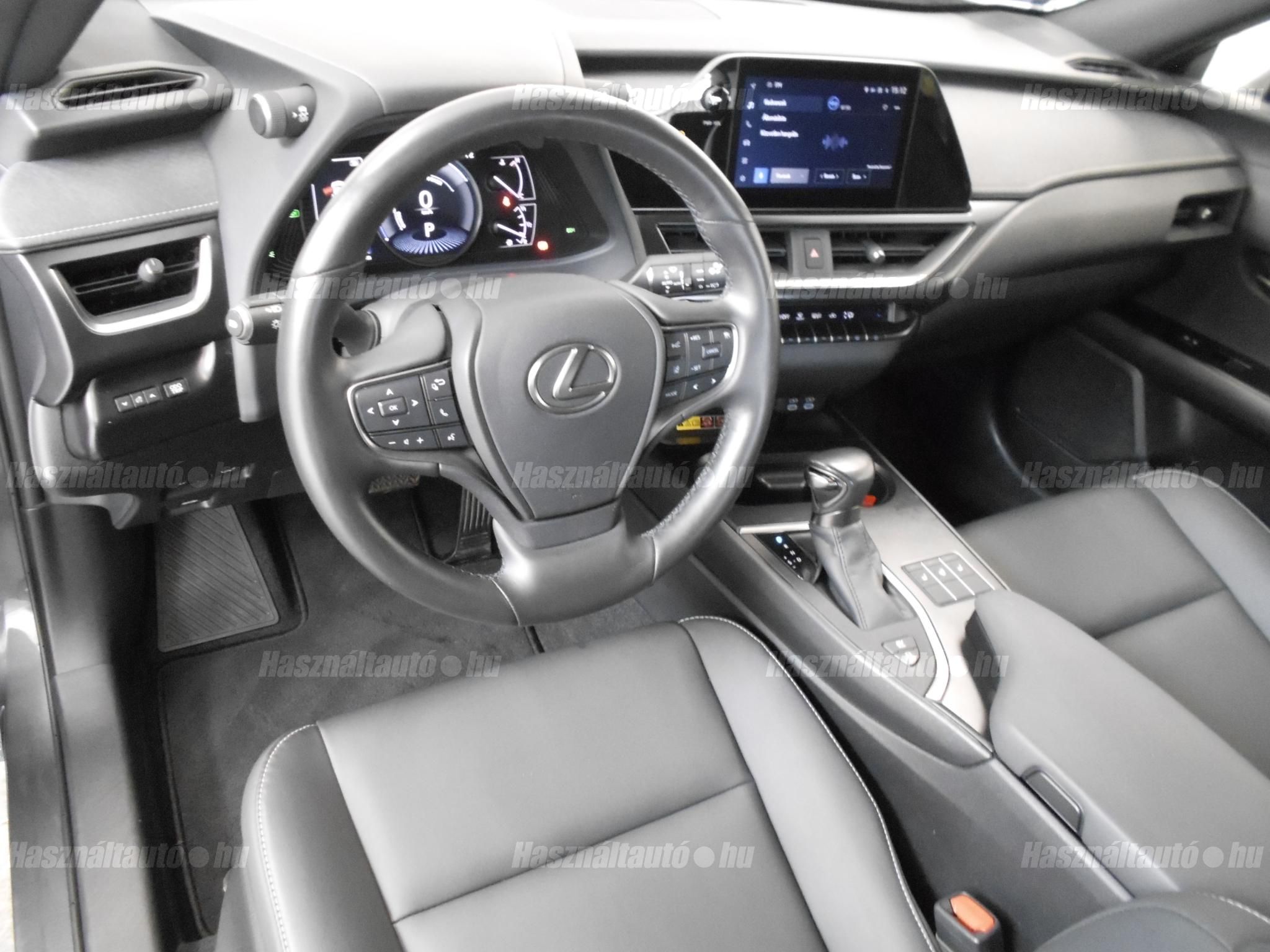 LEXUS UX 250h F Sport Design CVT