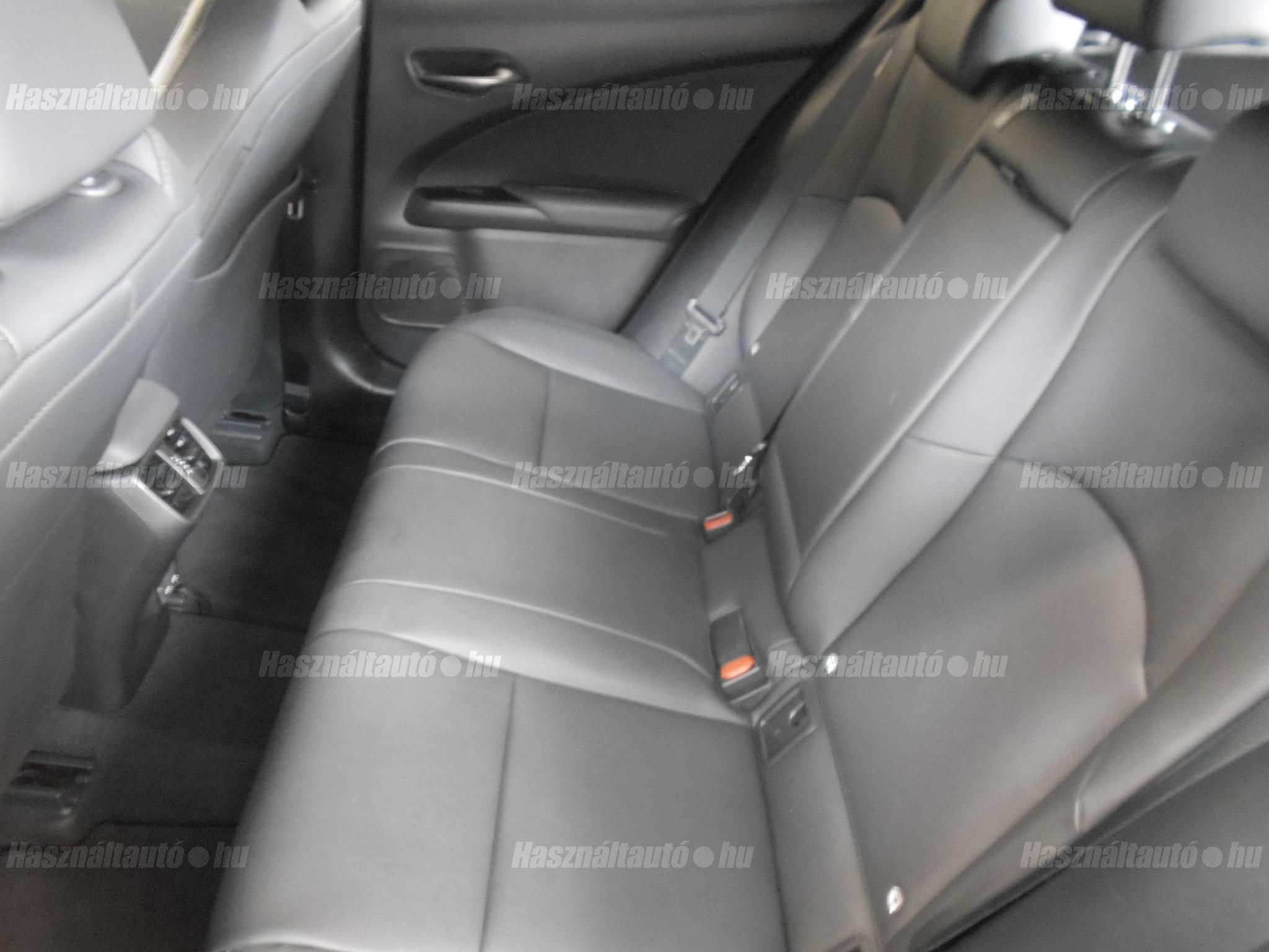 LEXUS UX 250h F Sport Design CVT