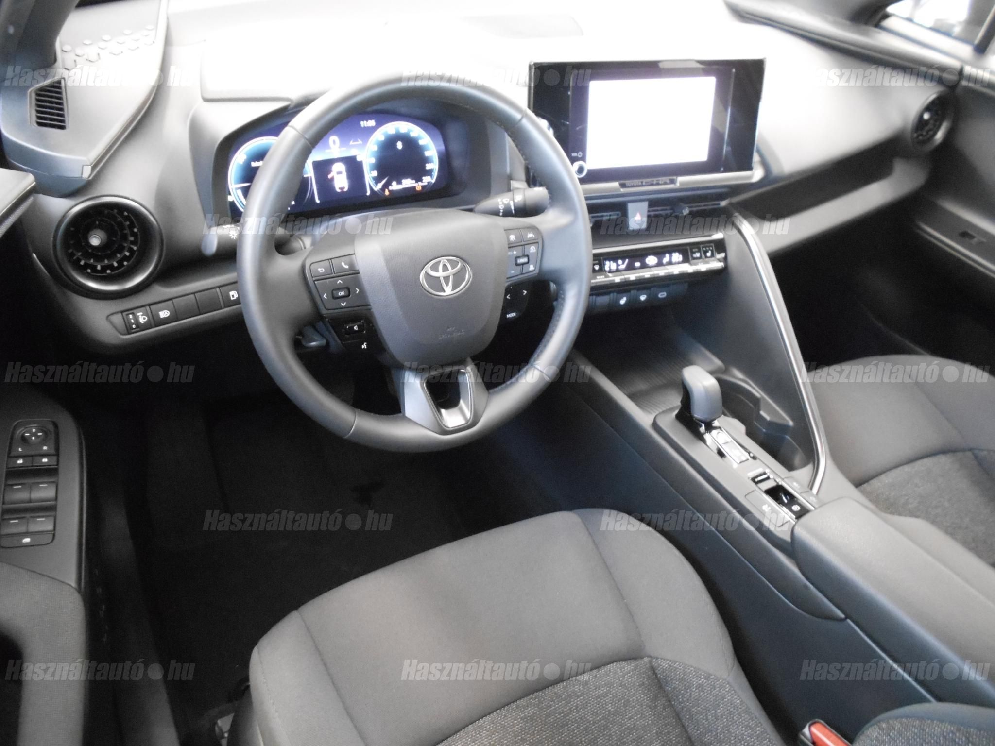 TOYOTA C-HR 1.8 Hybrid Comfort Business e-CVT ÁFÁ-s!