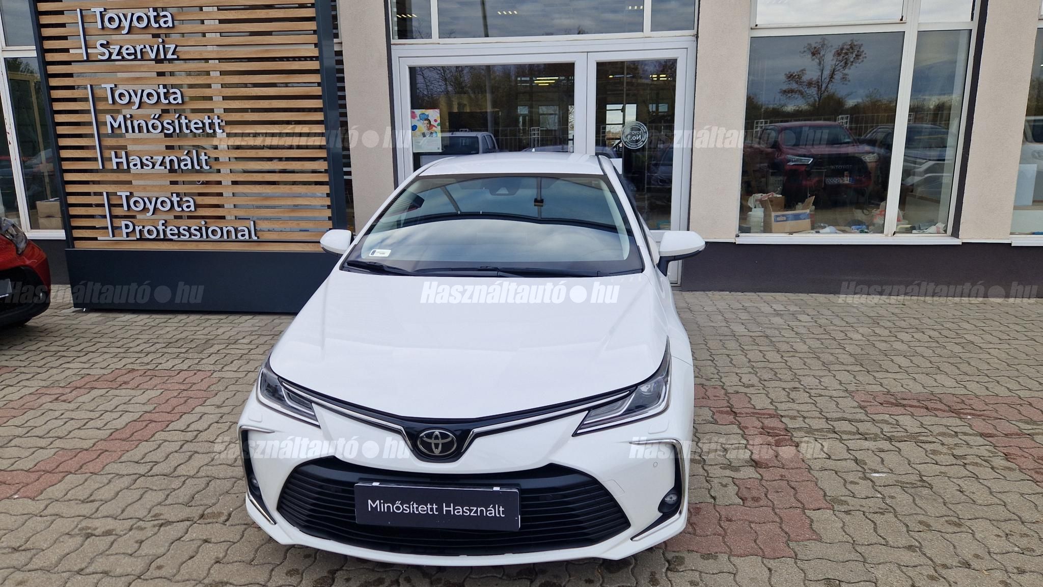 TOYOTA COROLLA Sedan 1.5 Comfort Style Tech