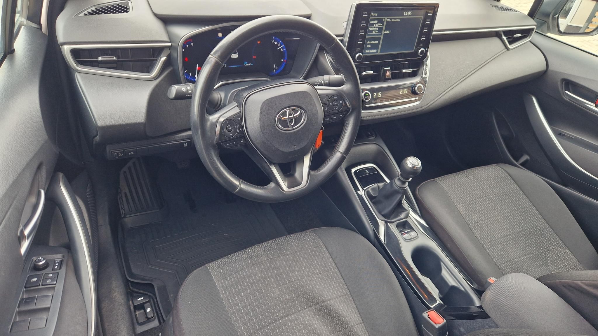 TOYOTA COROLLA Sedan 1.5 Comfort Style Tech