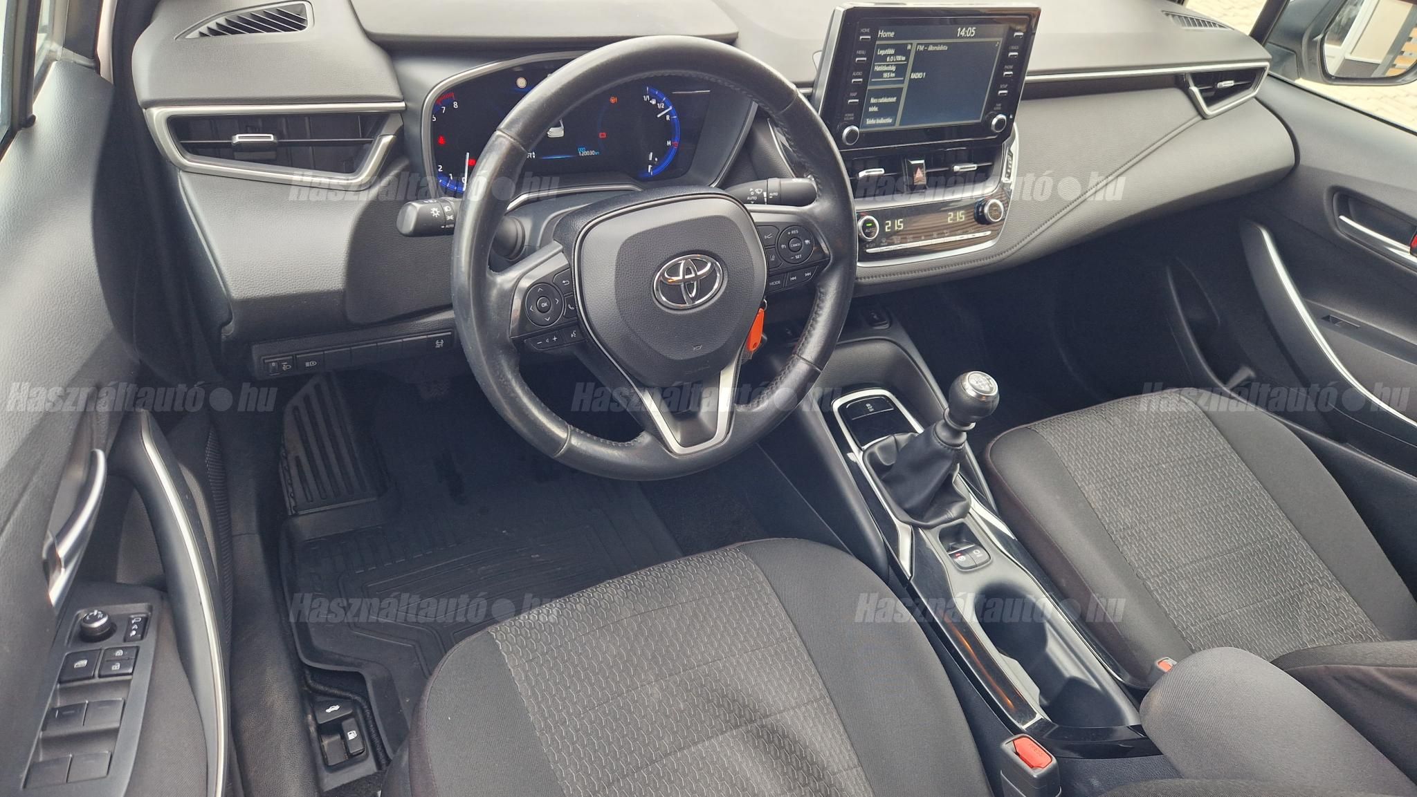 TOYOTA COROLLA Sedan 1.5 Comfort Style Tech