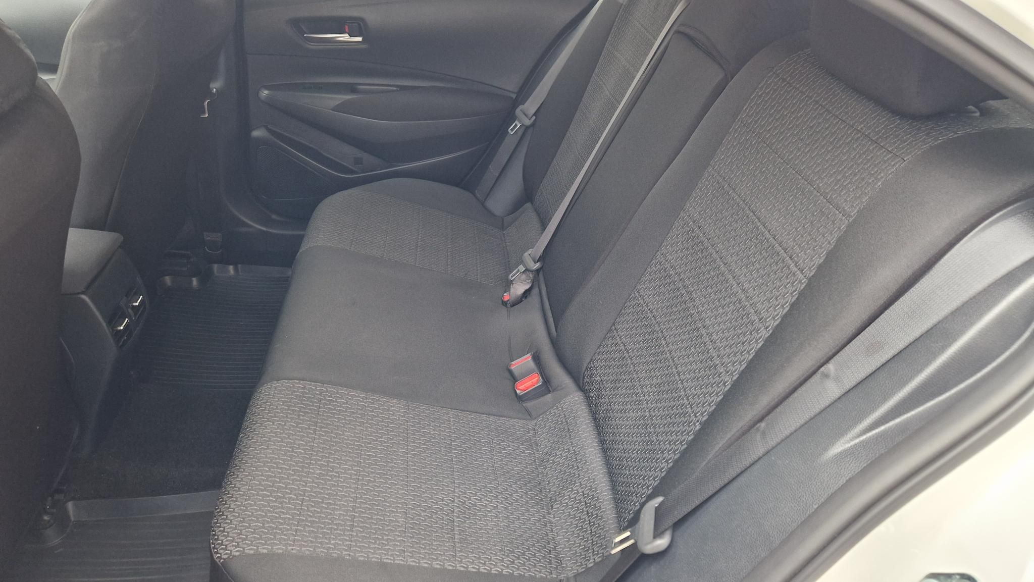 TOYOTA COROLLA Sedan 1.5 Comfort Style Tech
