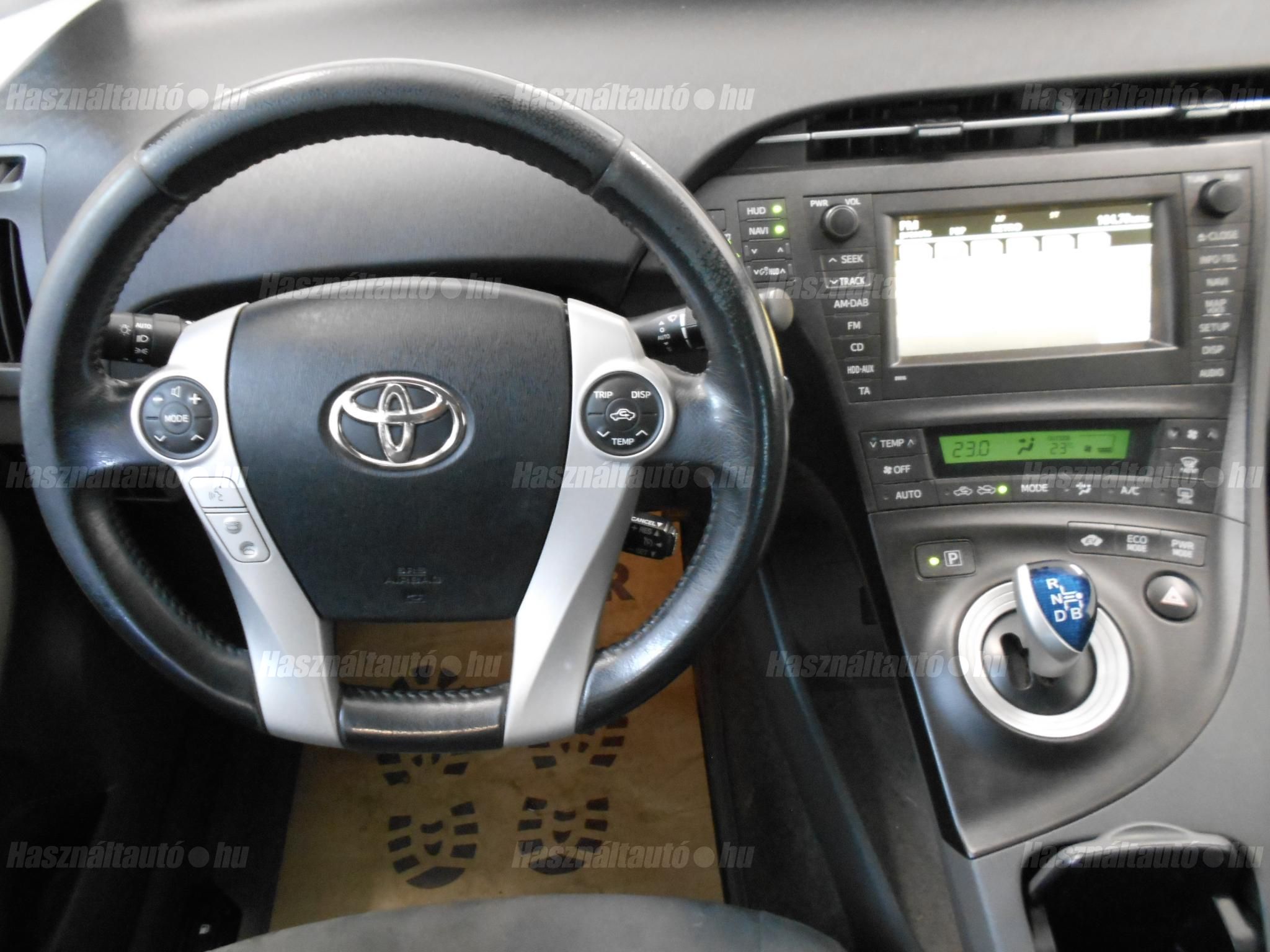 TOYOTA PRIUS 1.8 HSD Sol NAVI (Automata)