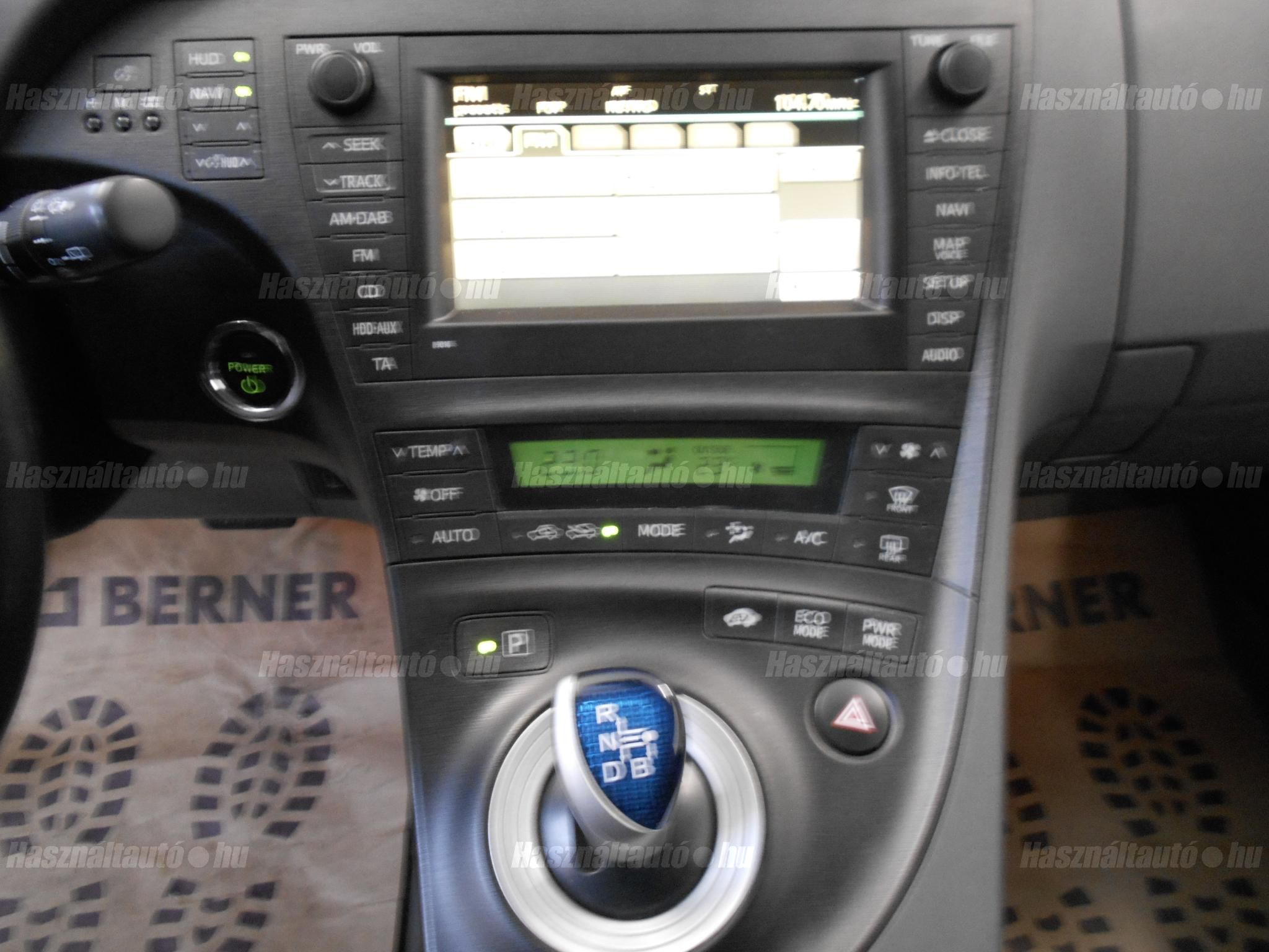 TOYOTA PRIUS 1.8 HSD Sol NAVI (Automata)