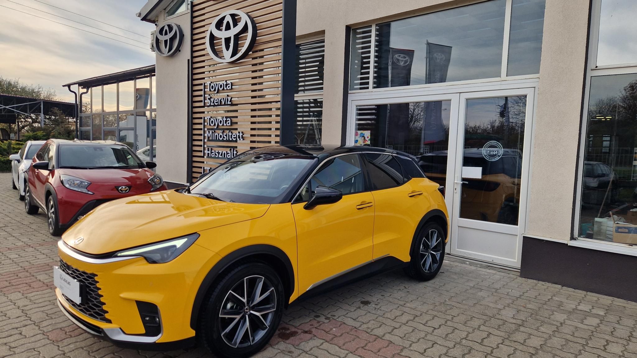 LEXUS LBX 1.5 Hybrid Cool Premium e-CVT