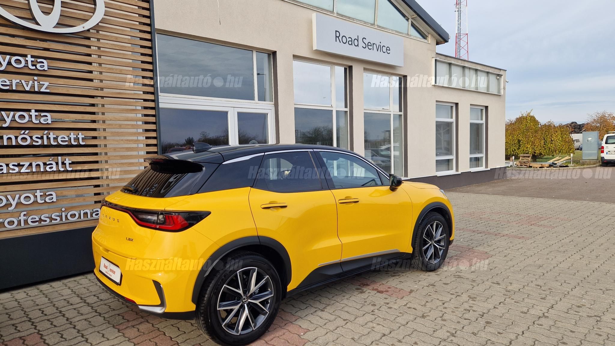 LEXUS LBX 1.5 Hybrid Cool Premium e-CVT