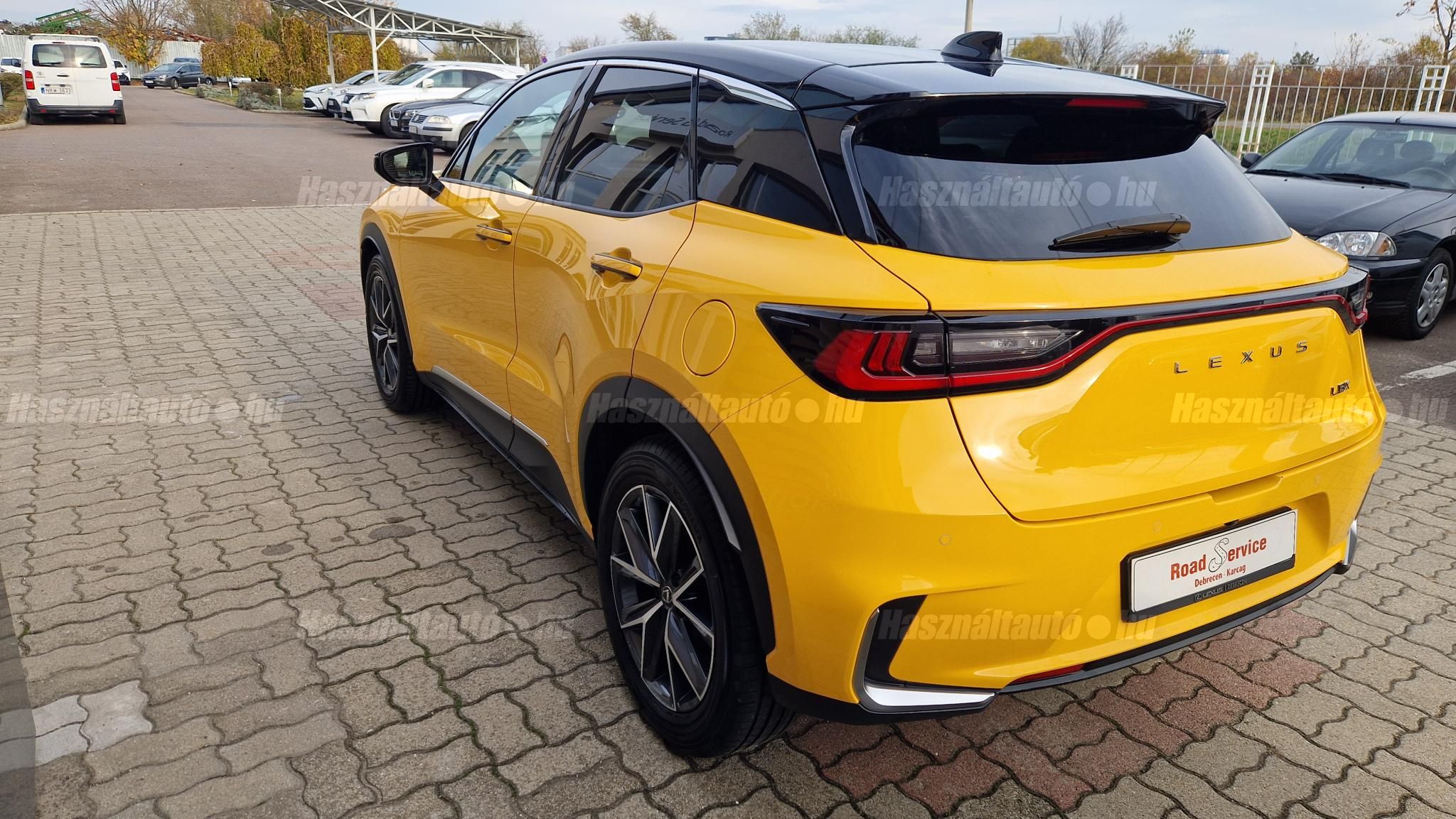 LEXUS LBX 1.5 Hybrid Cool Premium e-CVT