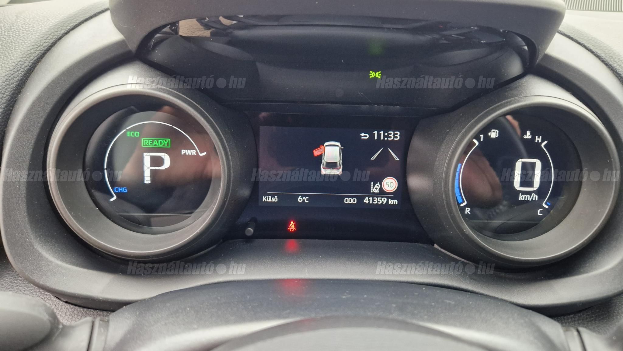 TOYOTA YARIS CROSS 1.5 Hybrid Comfort Business e-CVT