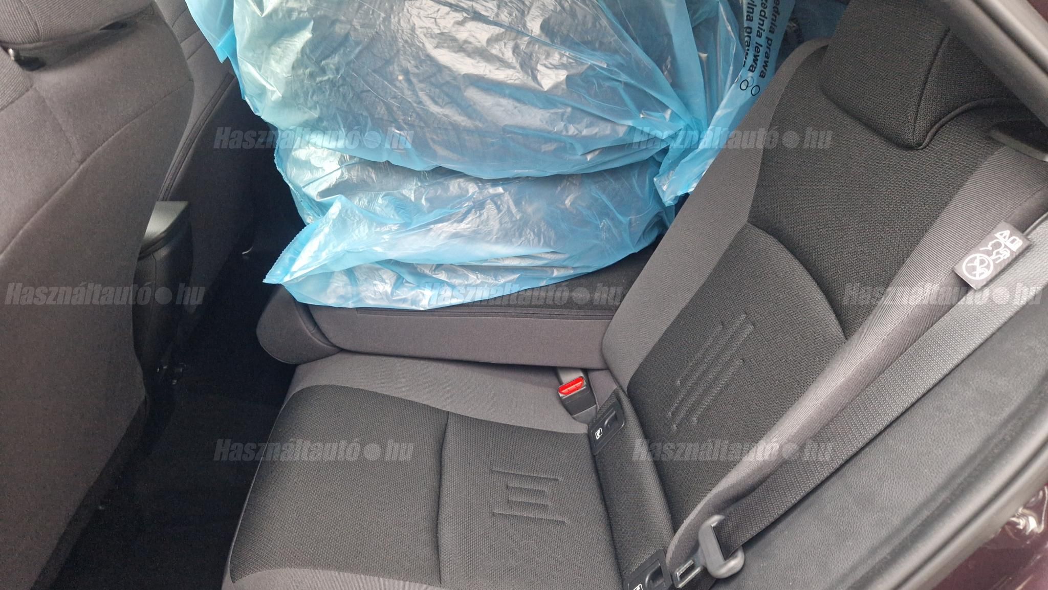 TOYOTA C-HR 1.8 Hybrid Style e-CVT