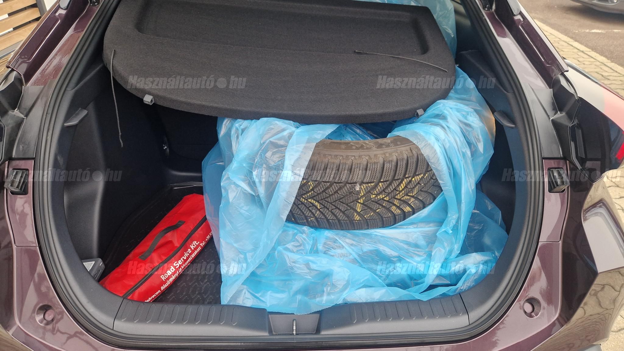 TOYOTA C-HR 1.8 Hybrid Style e-CVT